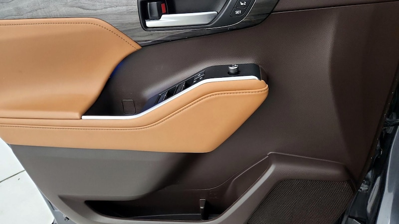 2021 Toyota Highlander Platinum 12