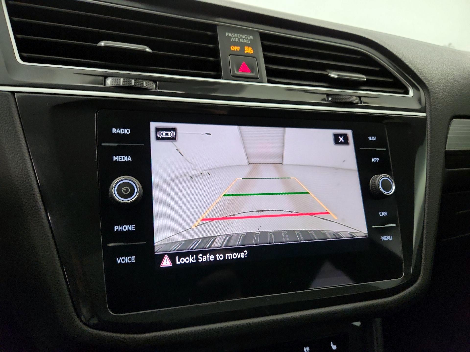 Thumbnail: 2024 Volkswagen Tiguan - 15