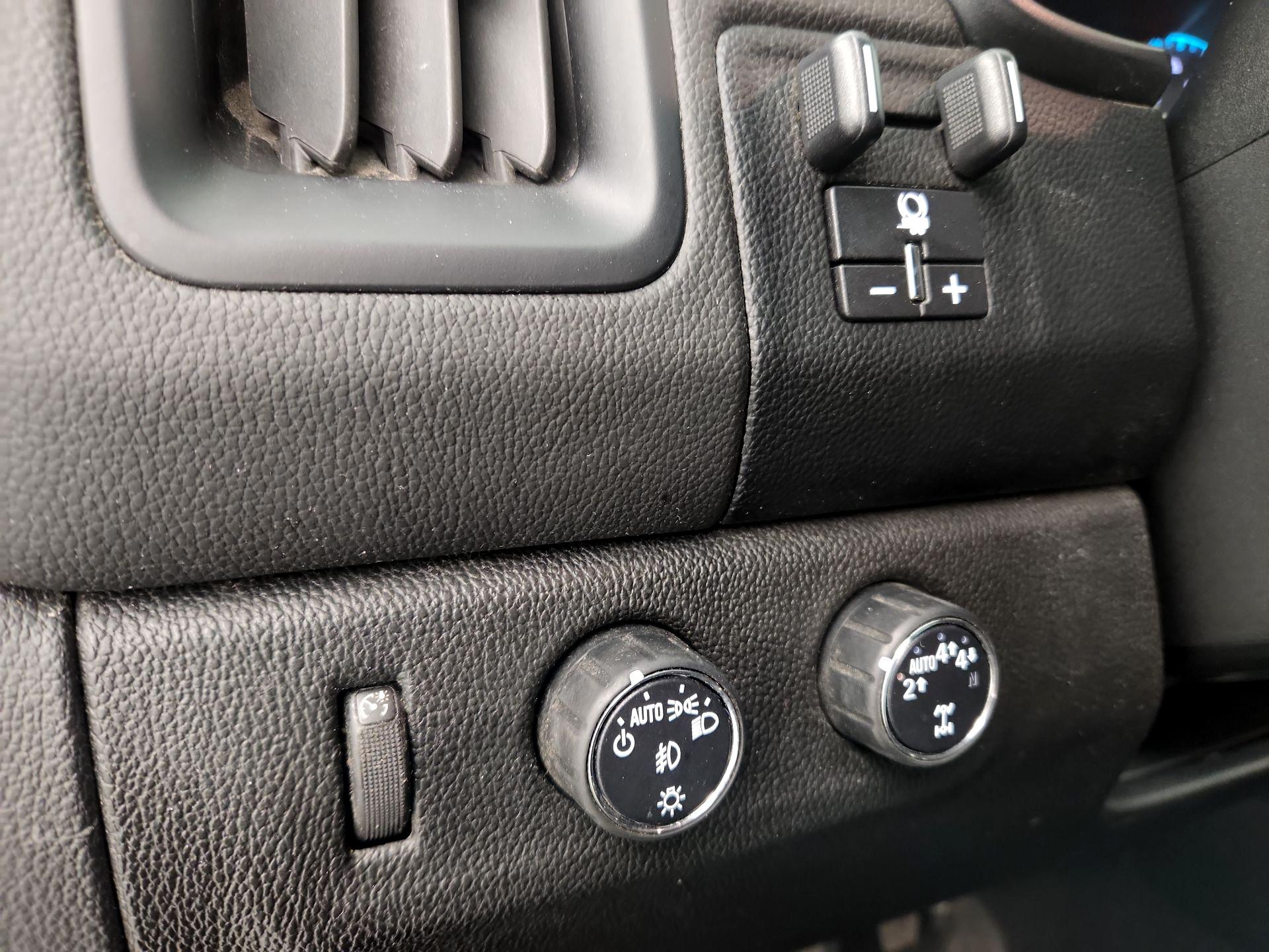 Thumbnail: 2019 Chevrolet Colorado - 13