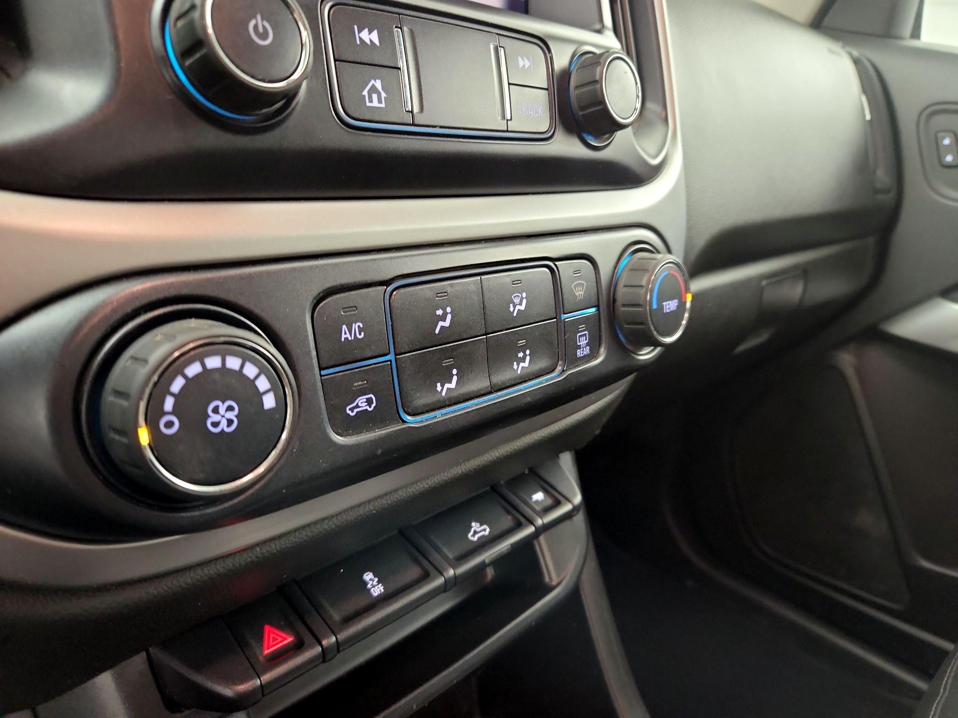 Thumbnail: 2019 Chevrolet Colorado - 16