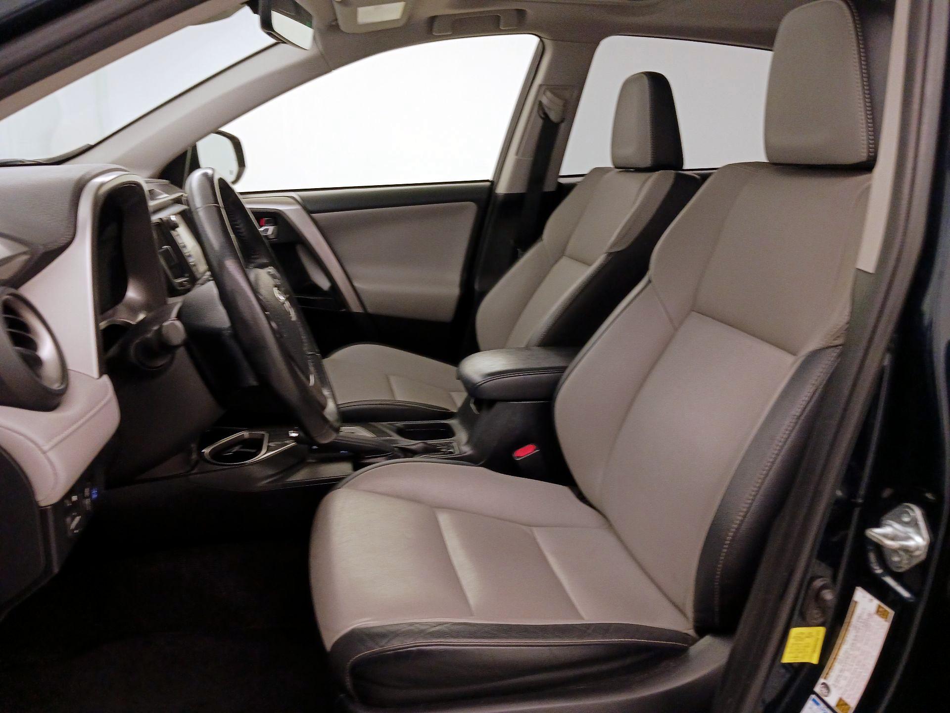 Thumbnail: 2017 Toyota RAV4 - 11