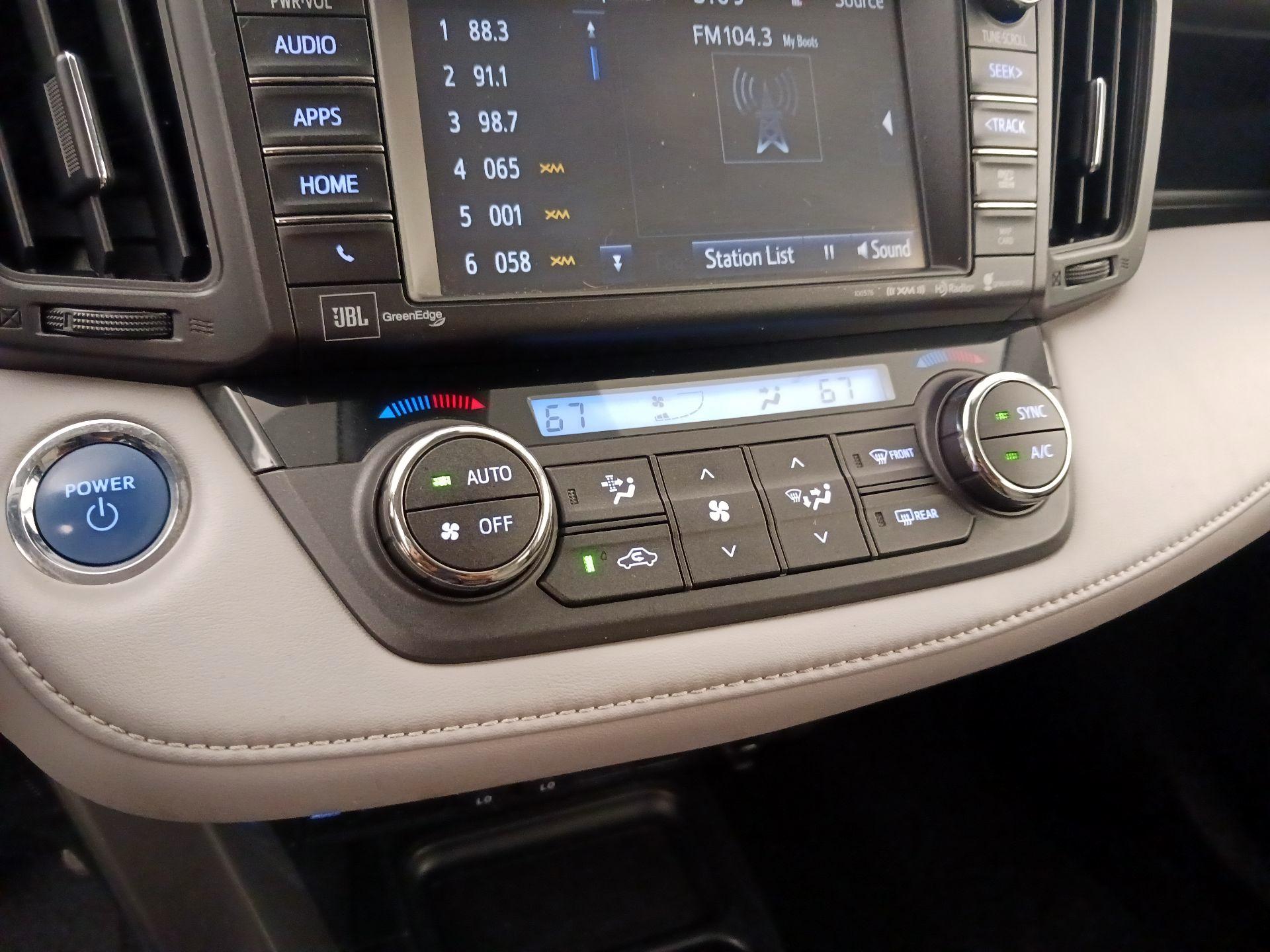 Thumbnail: 2017 Toyota RAV4 - 17