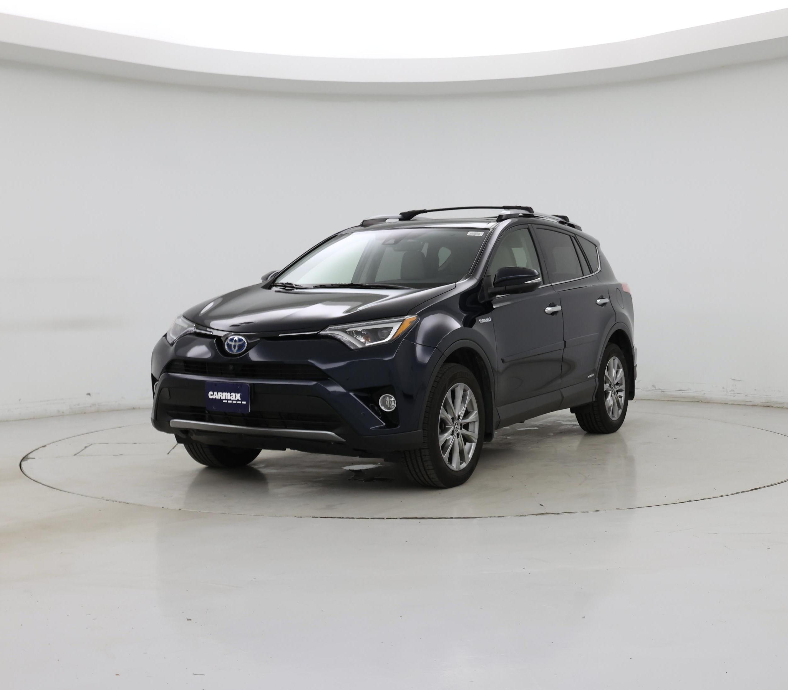 Thumbnail: 2017 Toyota RAV4 - 4