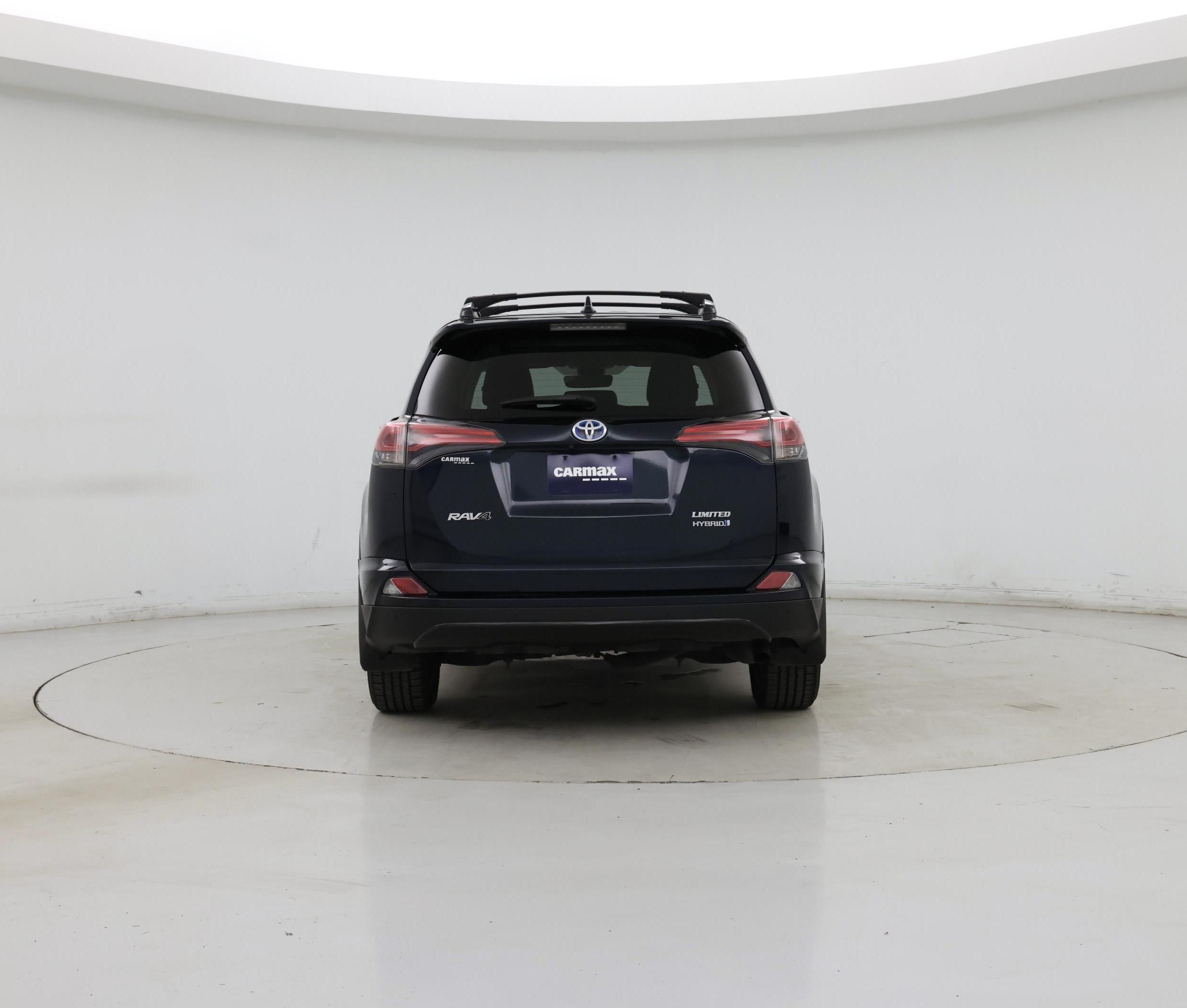 Thumbnail: 2017 Toyota RAV4 - 6