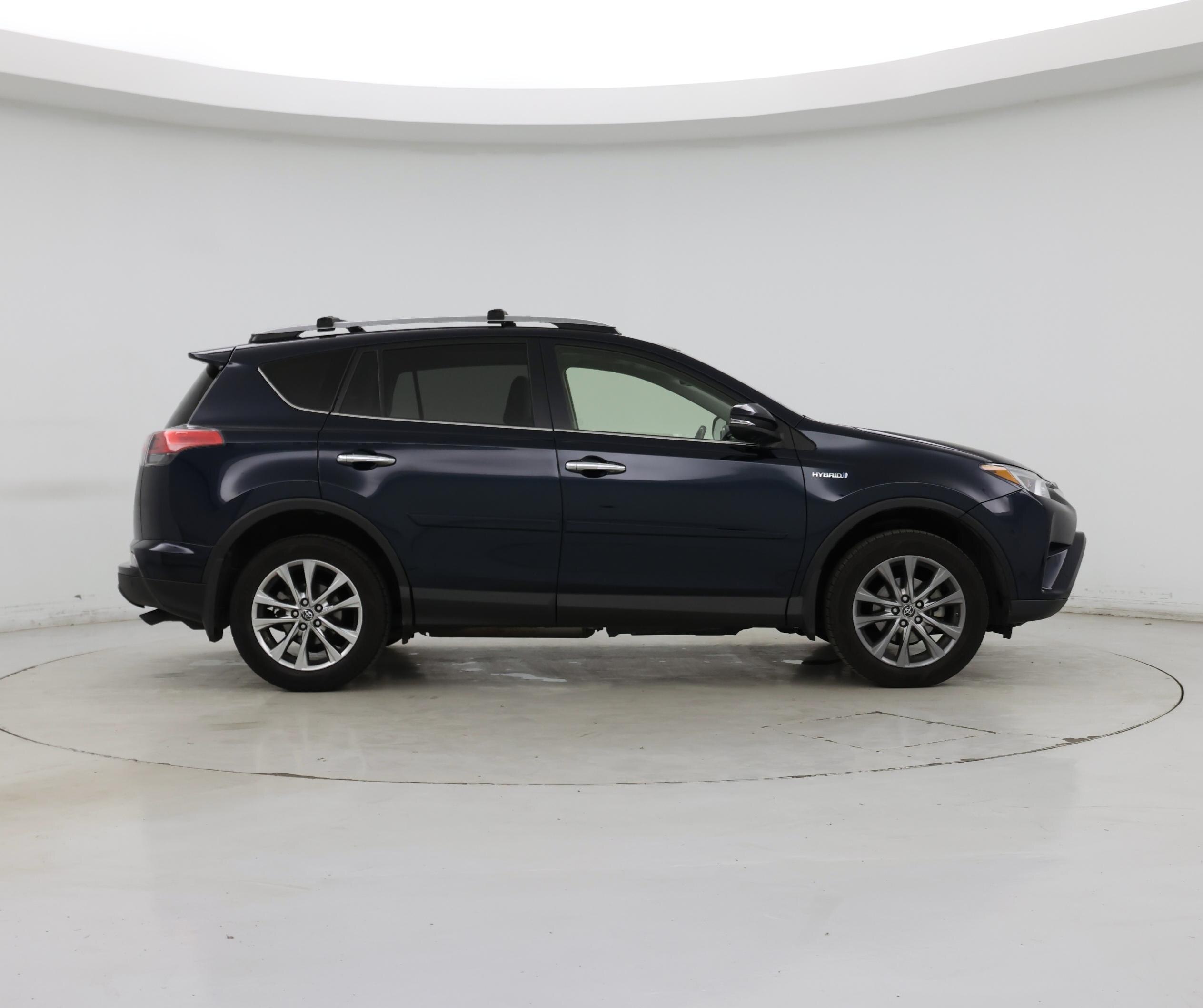 Thumbnail: 2017 Toyota RAV4 - 7
