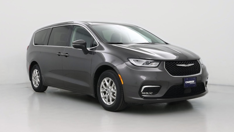 2023 Chrysler Pacifica Touring L Hero Image