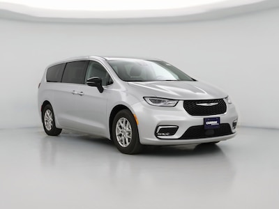 2024 Chrysler Pacifica Touring L -
                Overland Park, KS