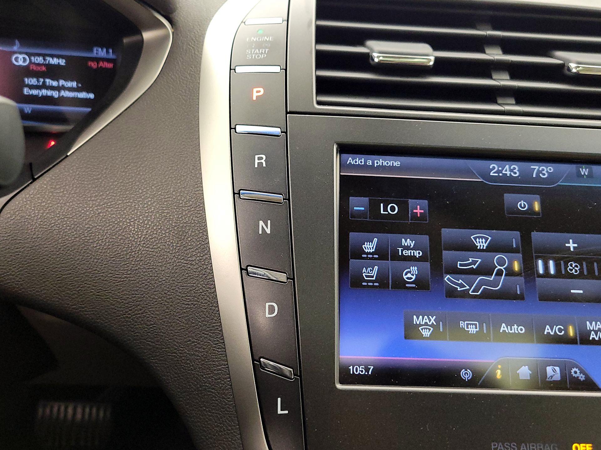 Thumbnail: 2014 Lincoln MKZ - 18