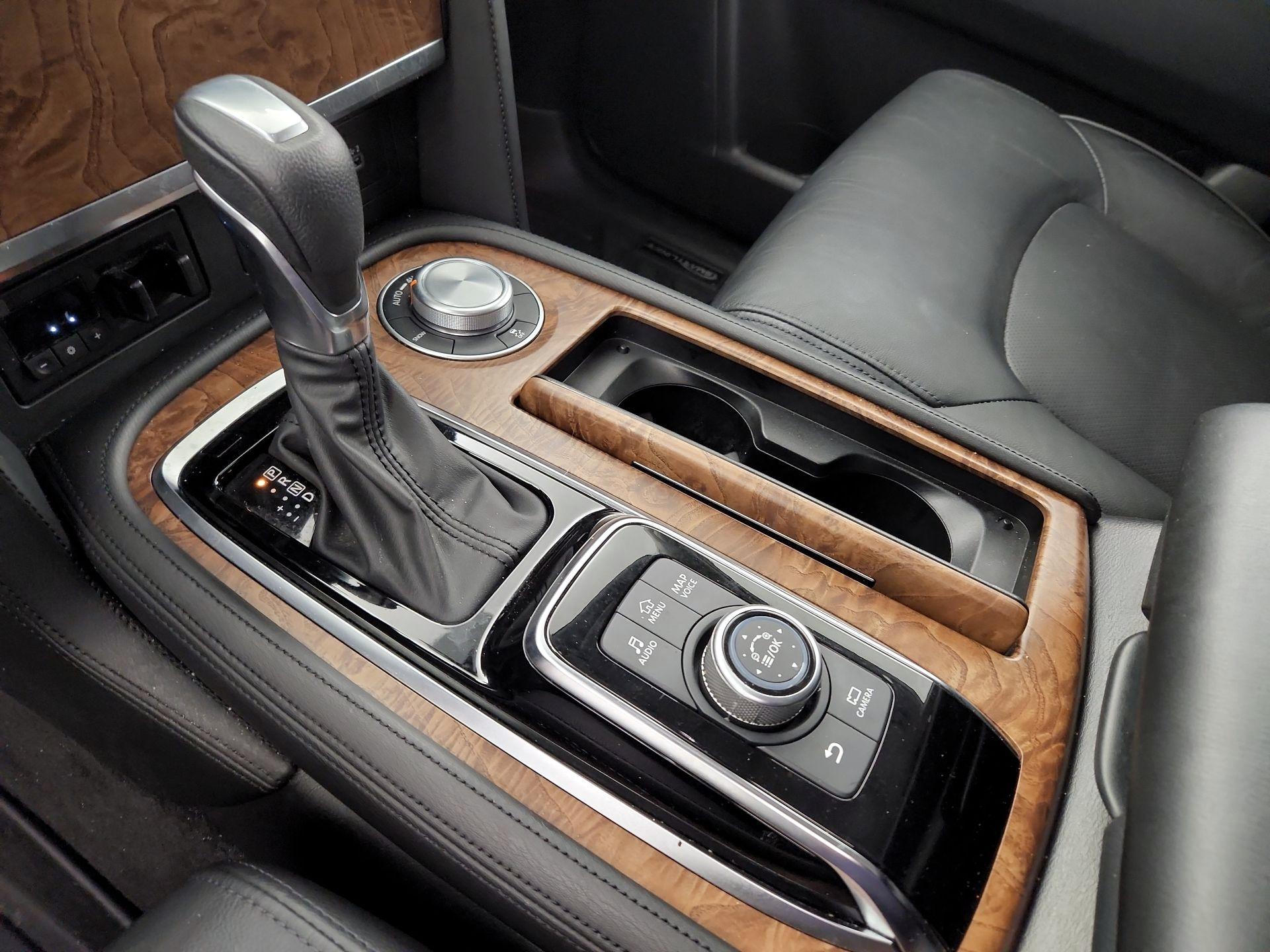 Thumbnail: 2022 Nissan Armada - 18