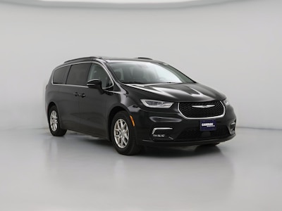 Black 2022 Chrysler Pacifica Touring L
