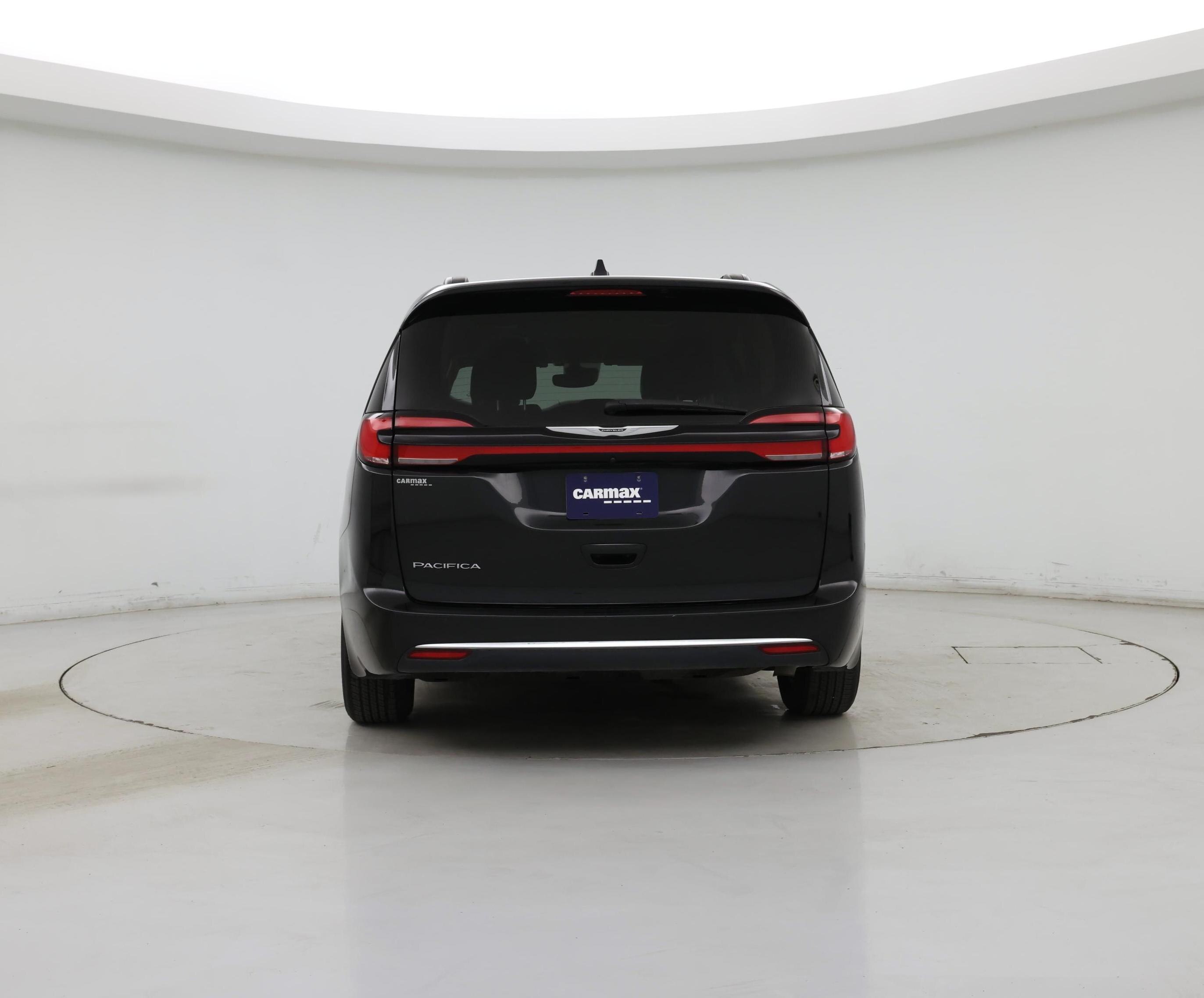 Thumbnail: 2022 Chrysler Pacifica - 6