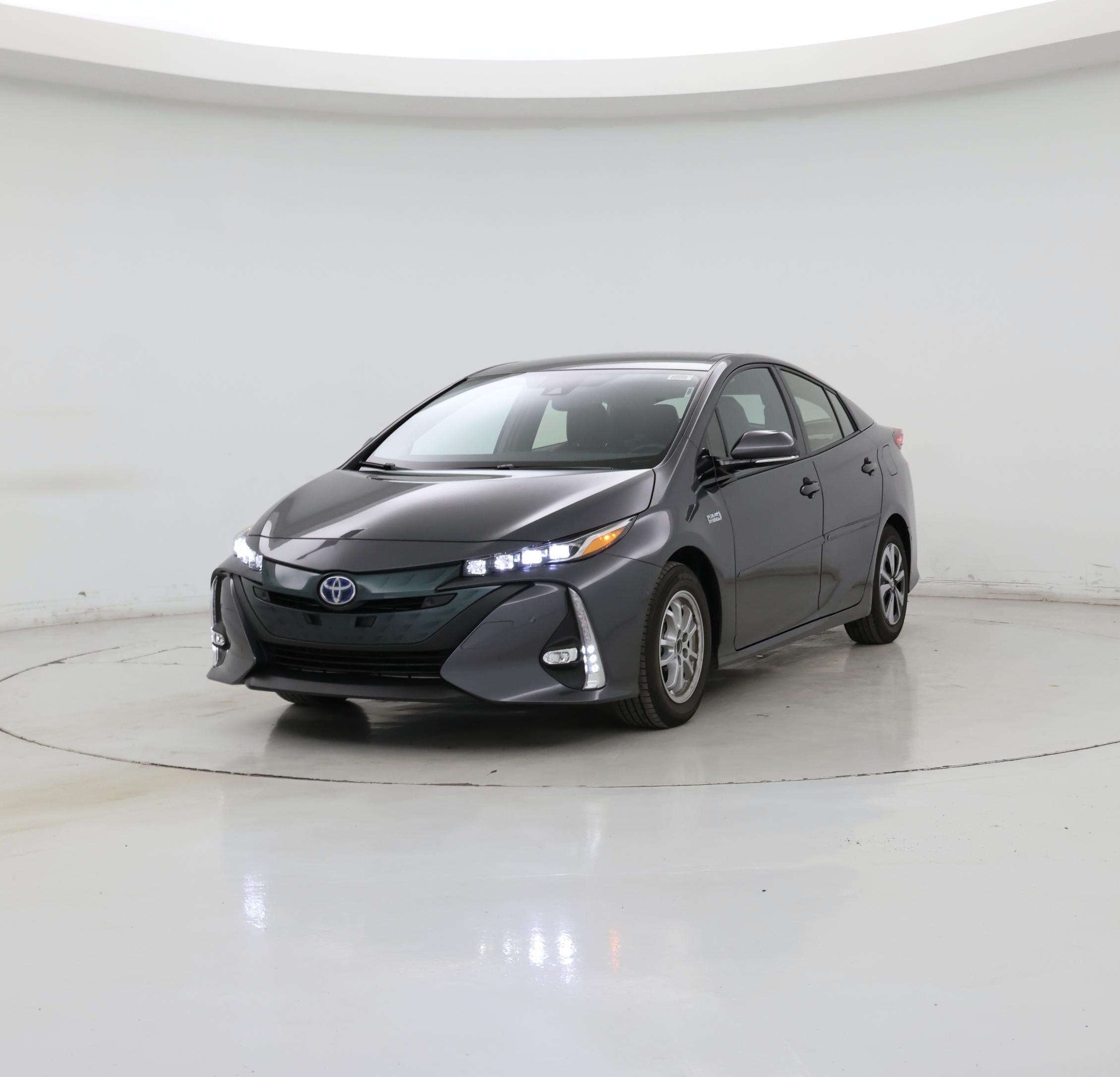 Thumbnail: 2018 Toyota Prius Prime - 4