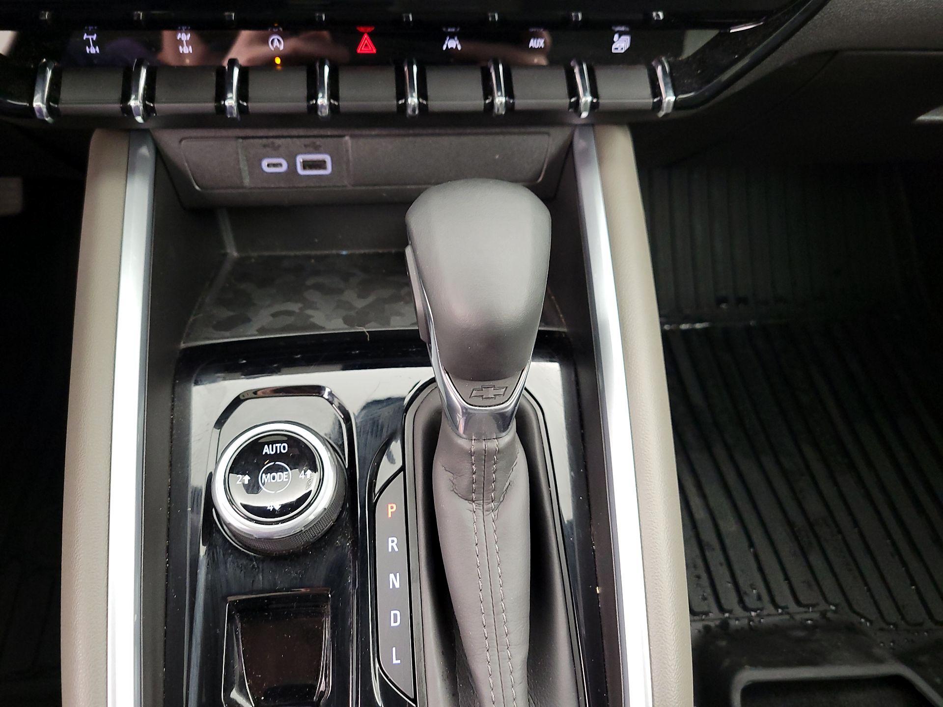 Thumbnail: 2024 Chevrolet Colorado - 17