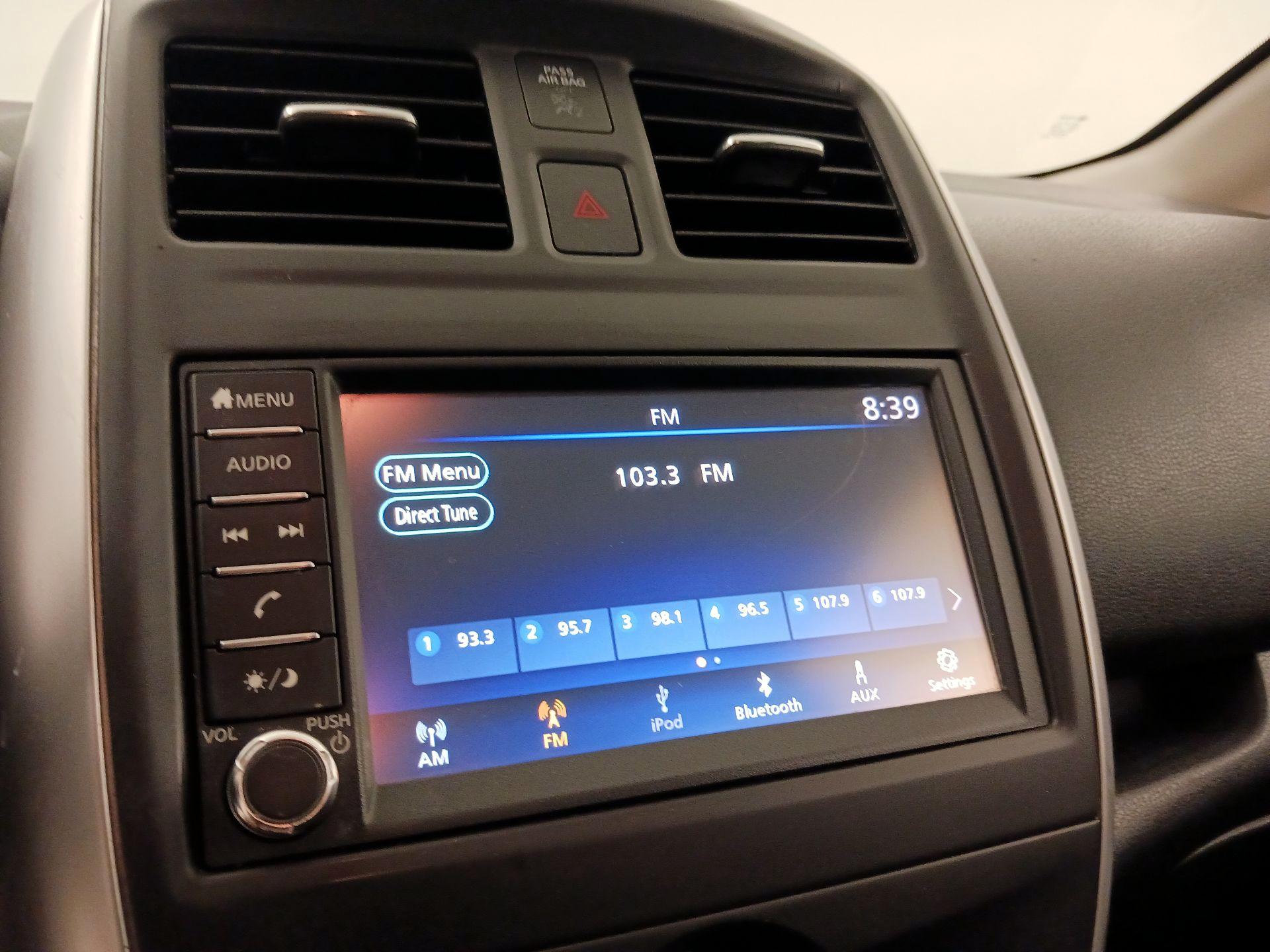 Thumbnail: 2019 Nissan Versa Note - 15