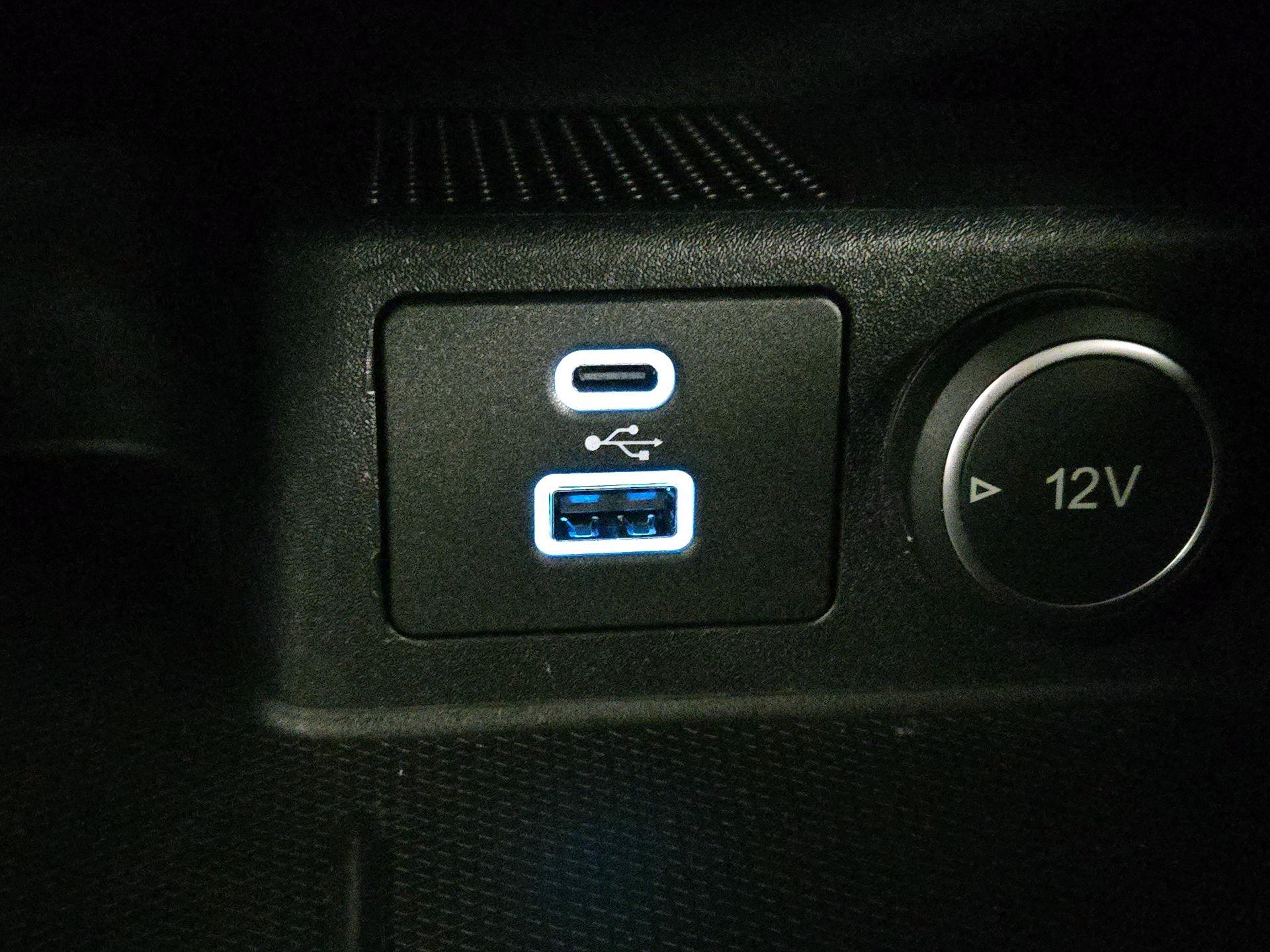 Thumbnail: 2021 Ford Escape - 18