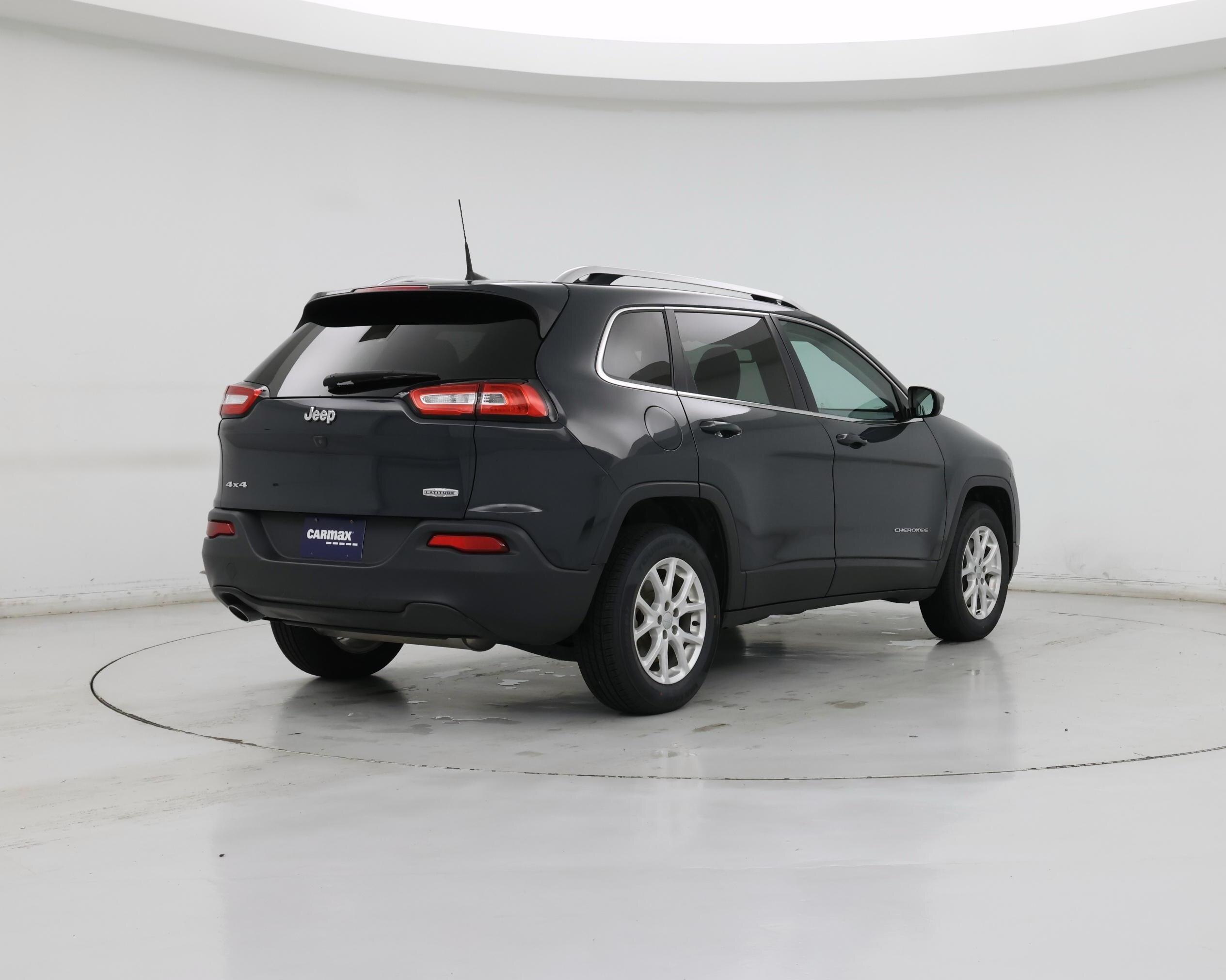 Thumbnail: 2018 Jeep Cherokee - 8