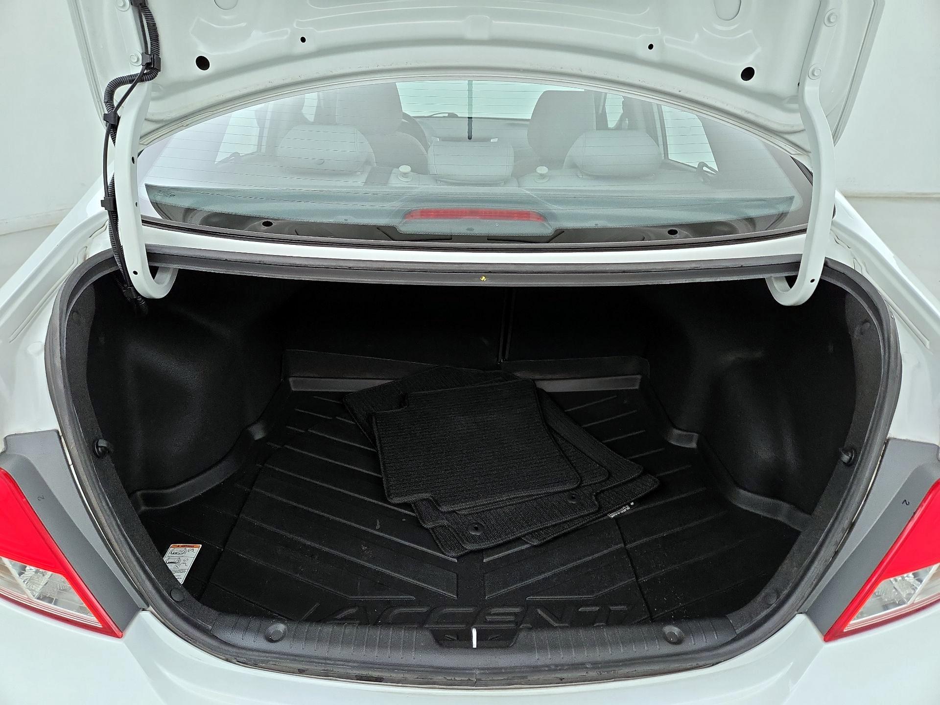 Thumbnail: 2016 Hyundai Accent - 19