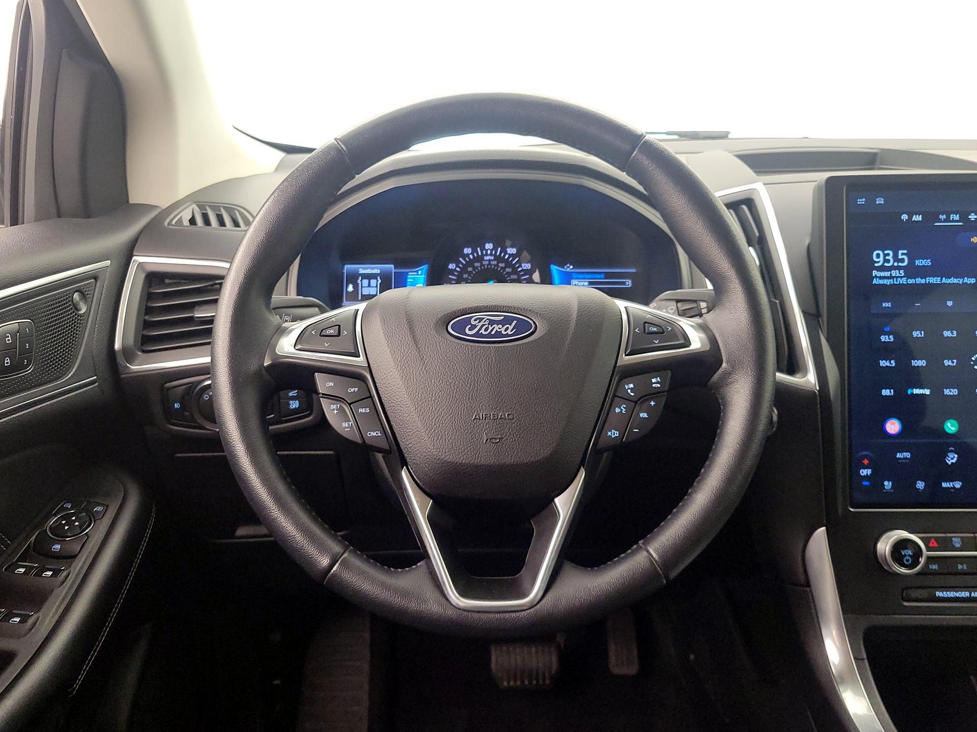 Thumbnail: 2023 Ford Edge - 10