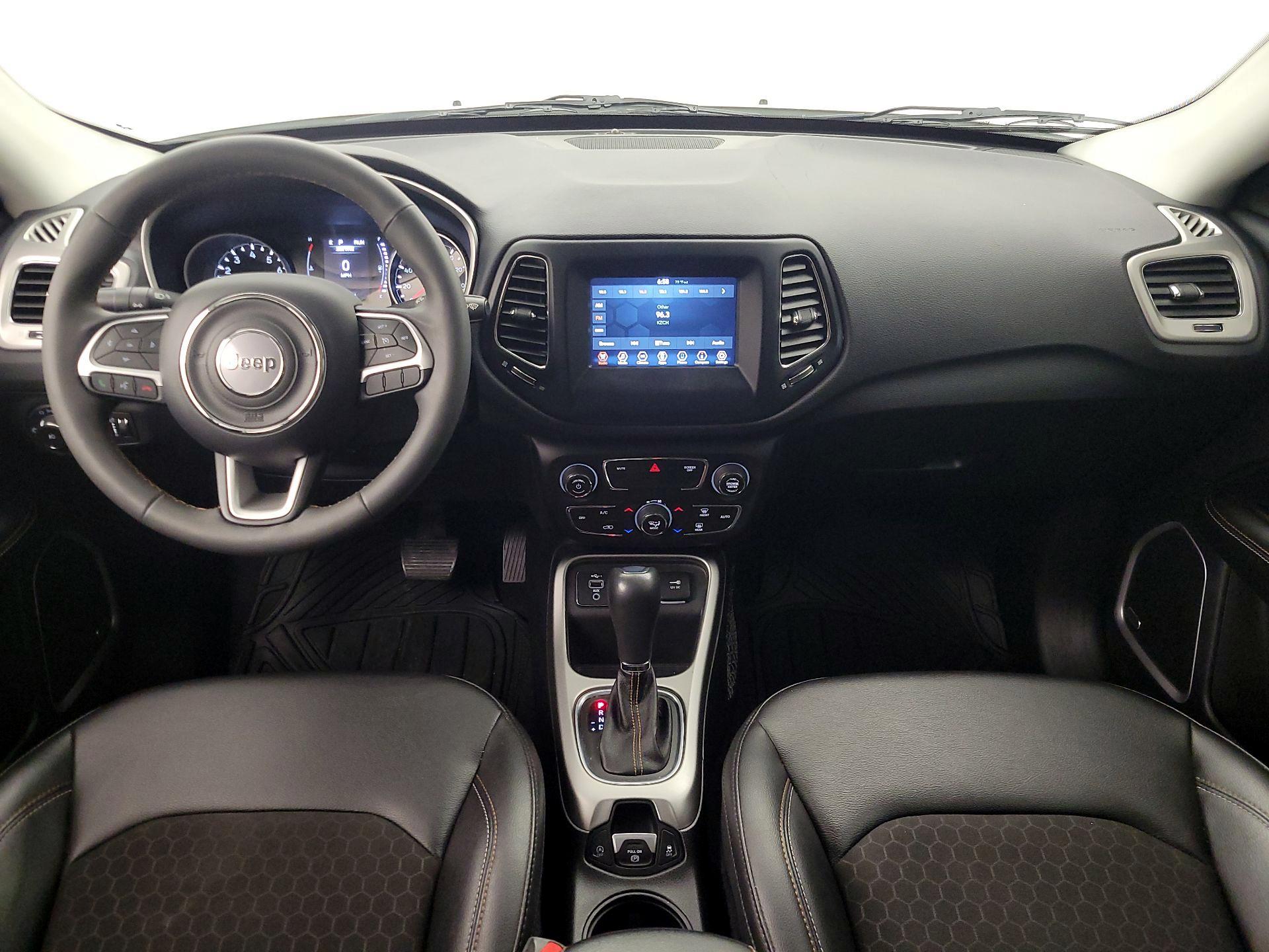 Thumbnail: 2021 Jeep Compass - 9