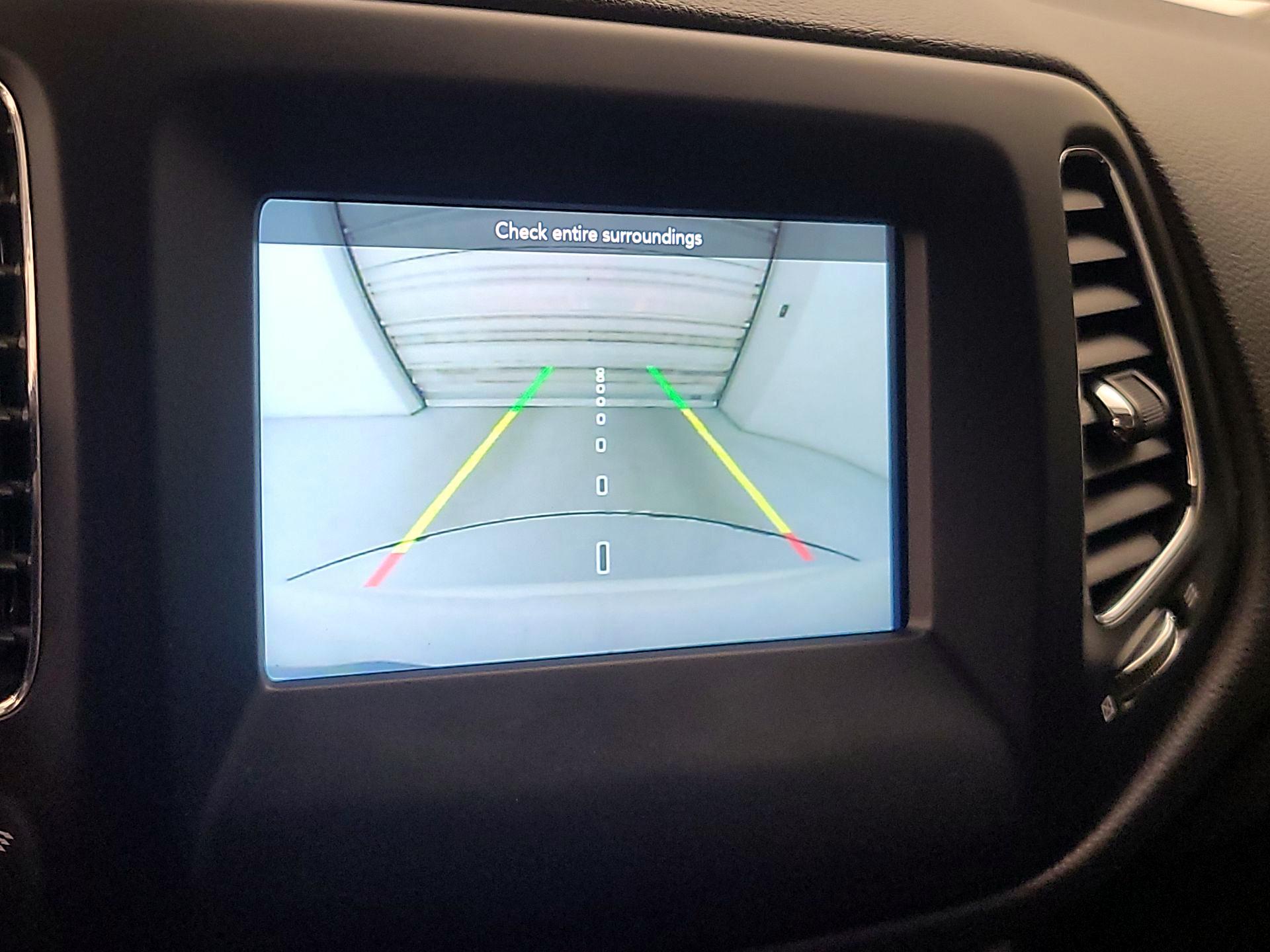 Thumbnail: 2021 Jeep Compass - 14