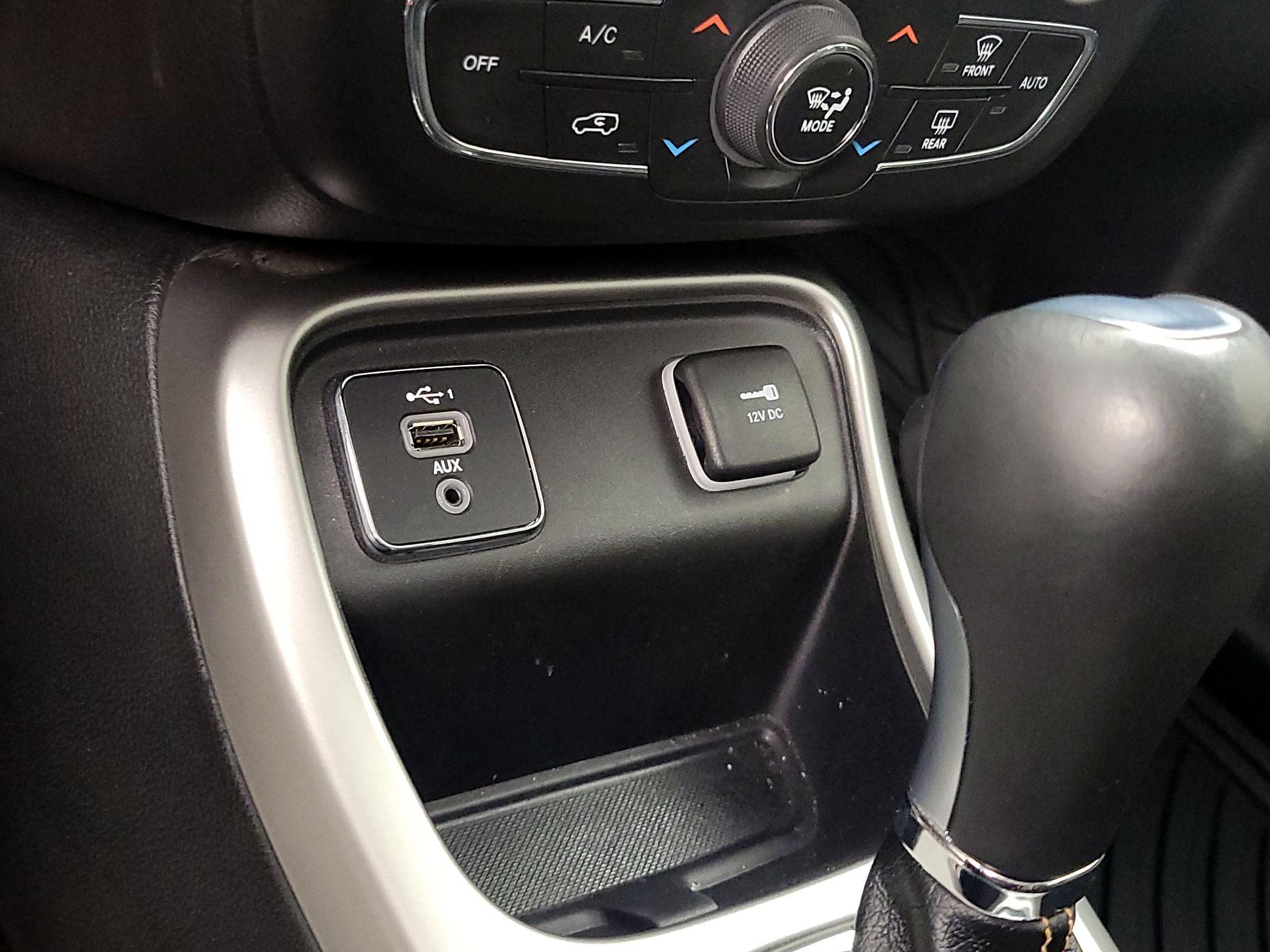 Thumbnail: 2021 Jeep Compass - 18