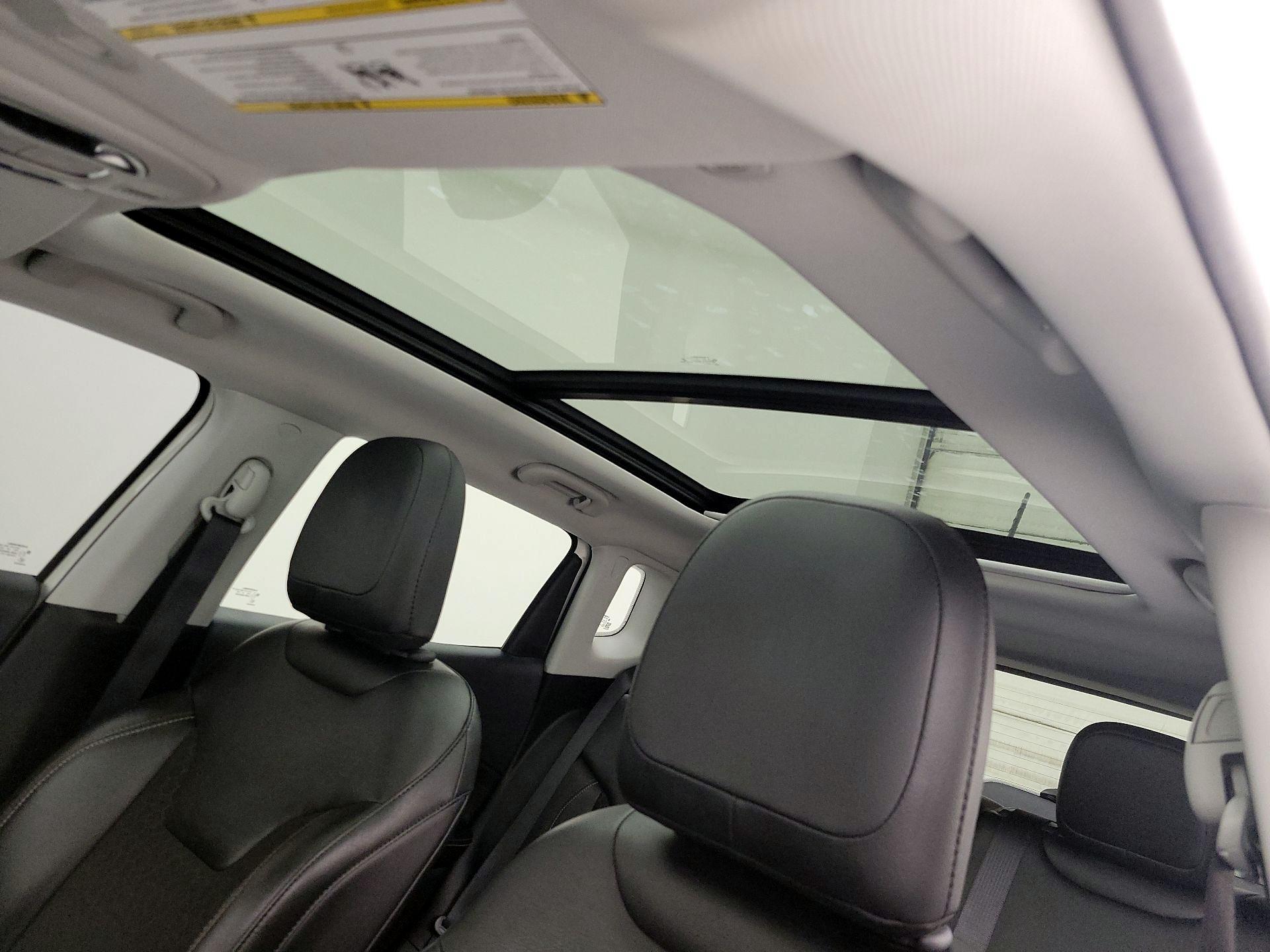 Thumbnail: 2021 Jeep Compass - 19