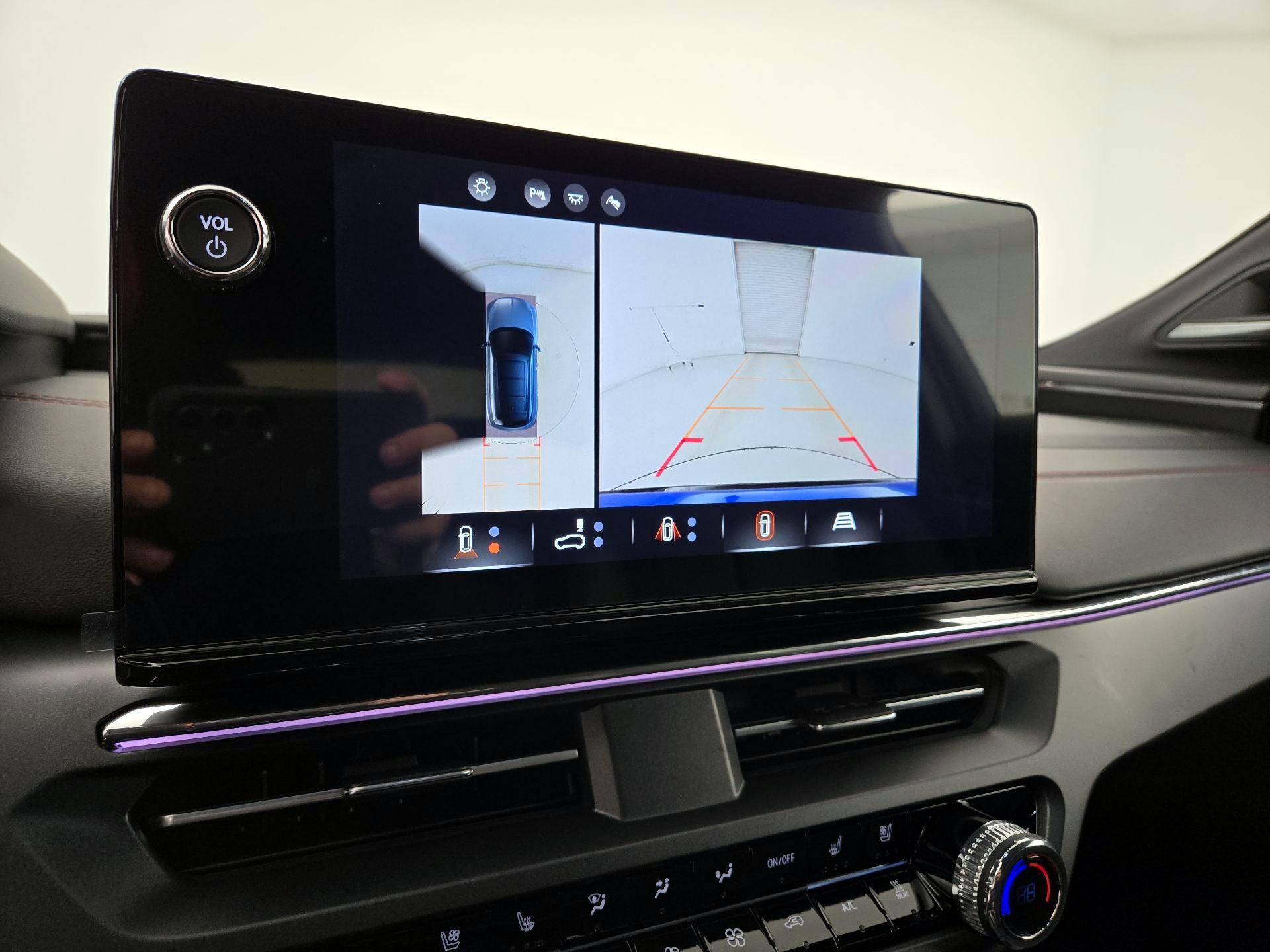 Thumbnail: 2024 Acura ZDX - 15