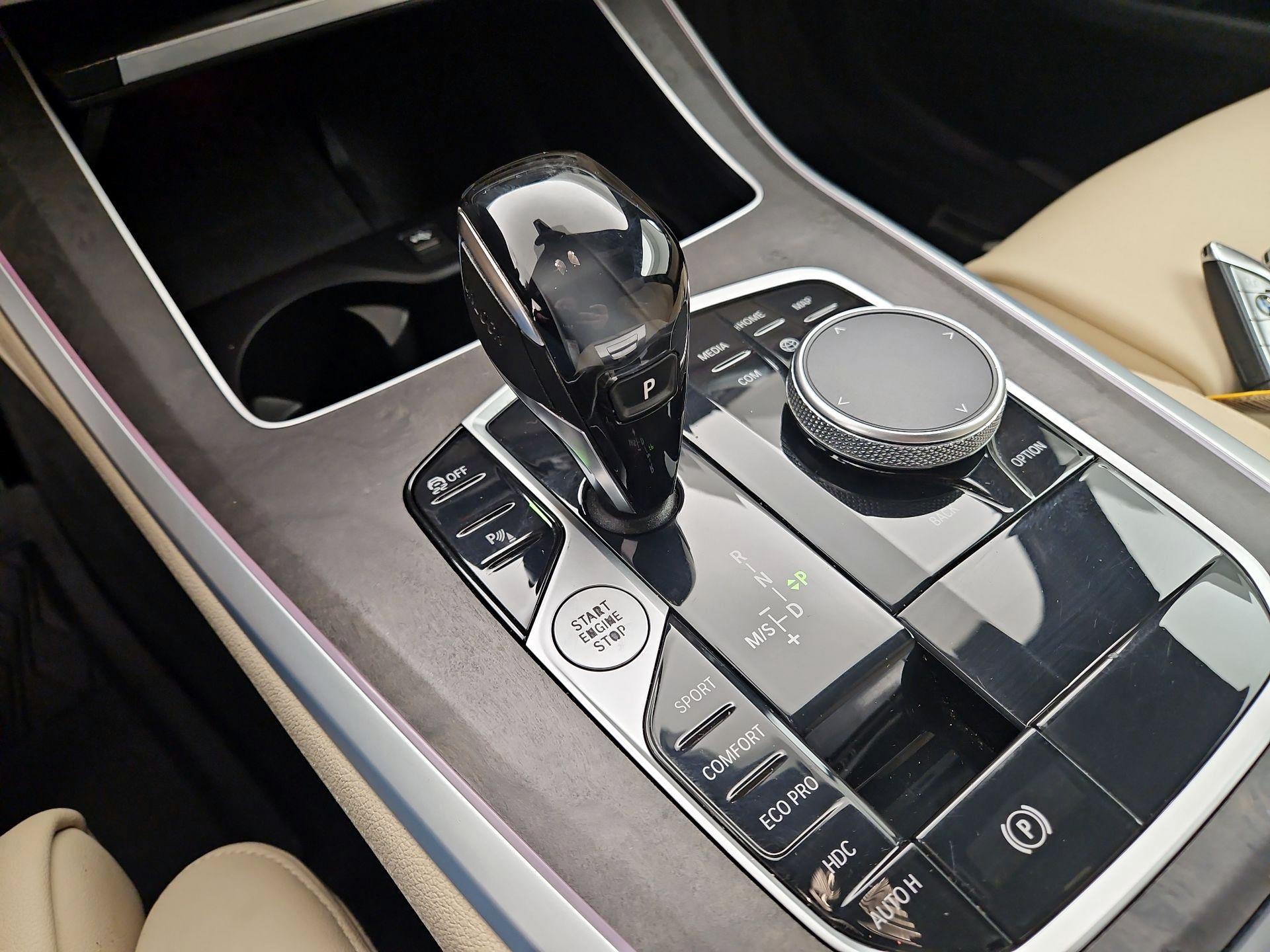Thumbnail: 2022 BMW X5 - 18