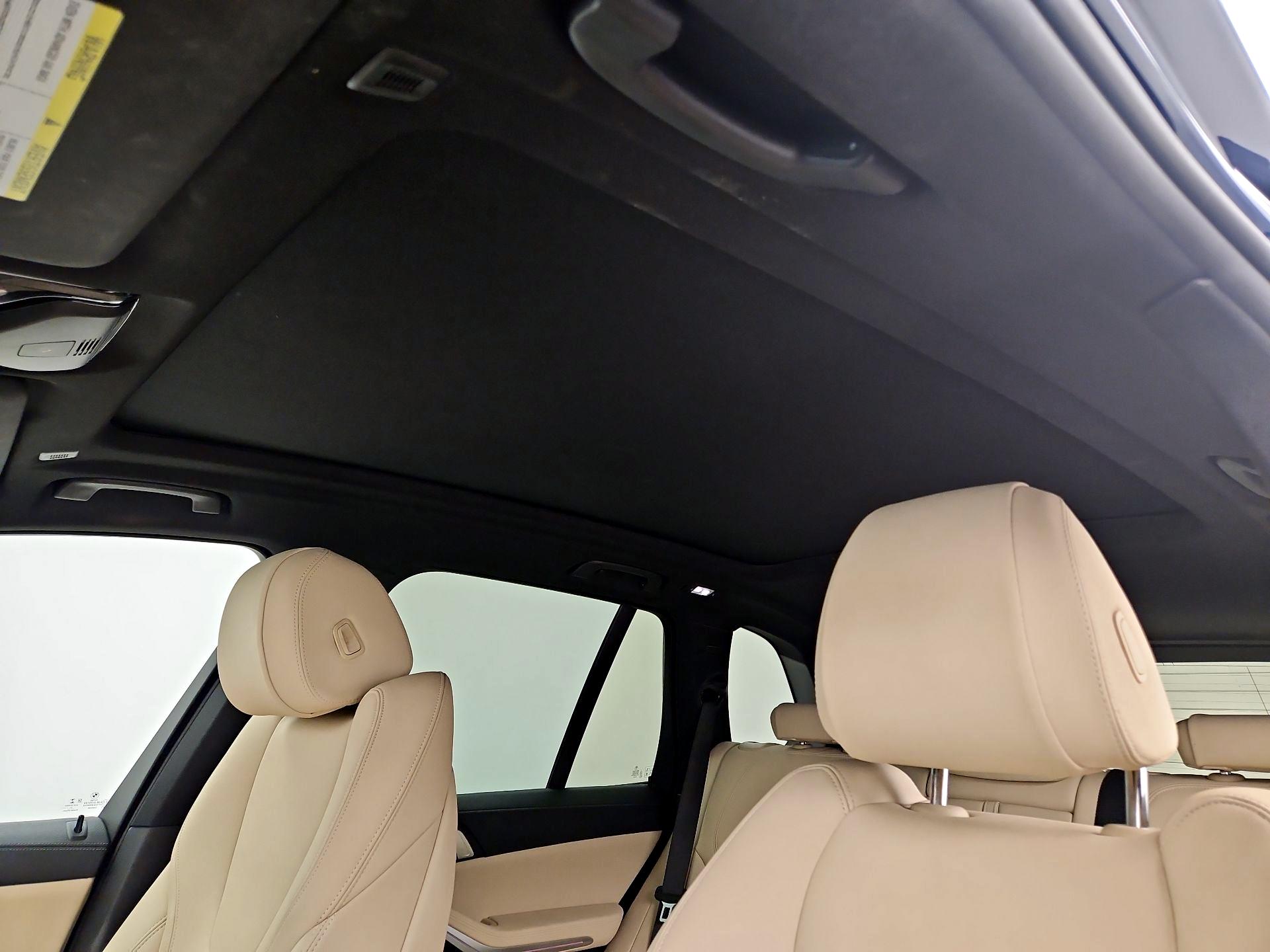 Thumbnail: 2022 BMW X5 - 19