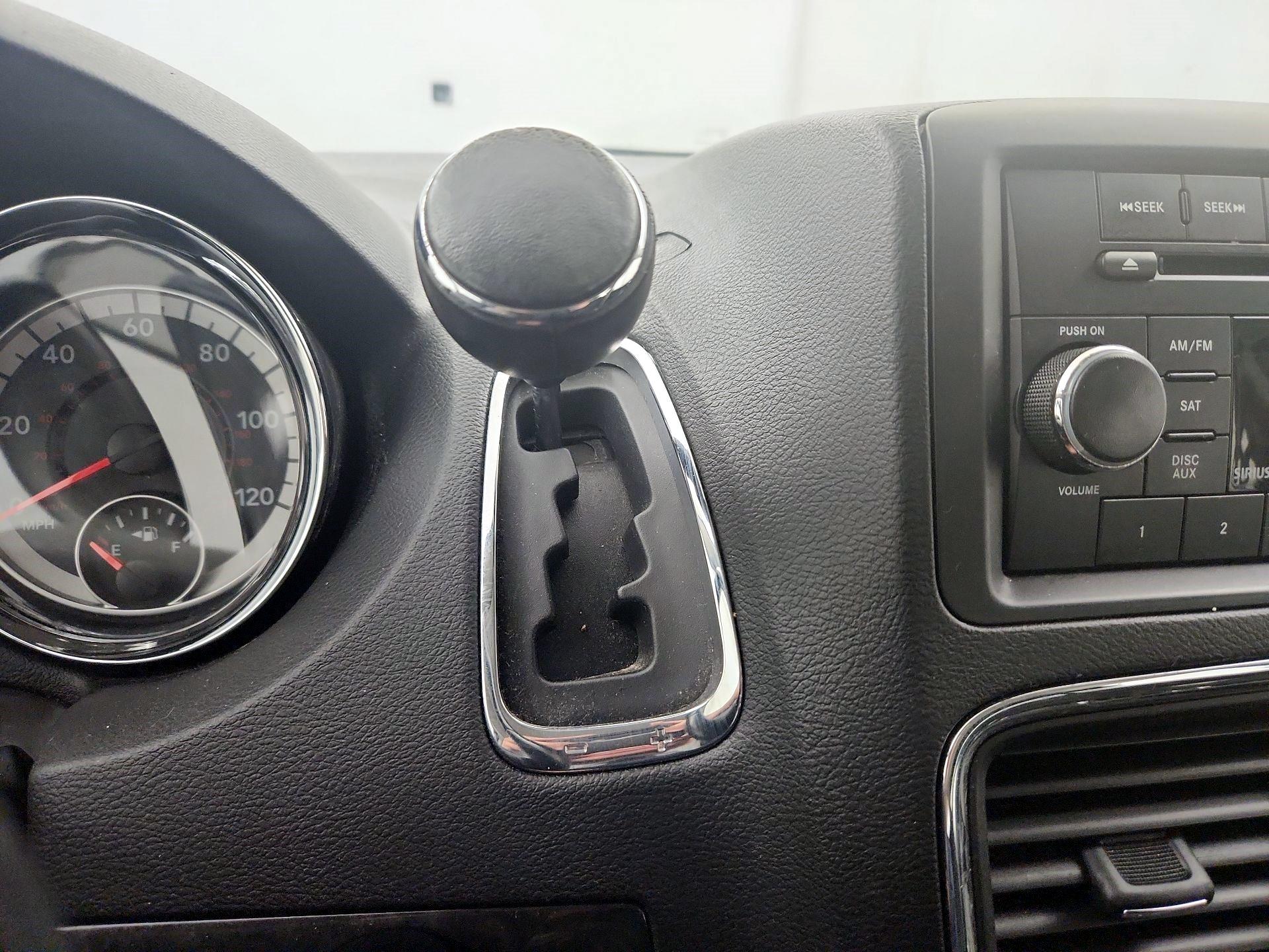 Thumbnail: 2016 Dodge Grand Caravan - 16