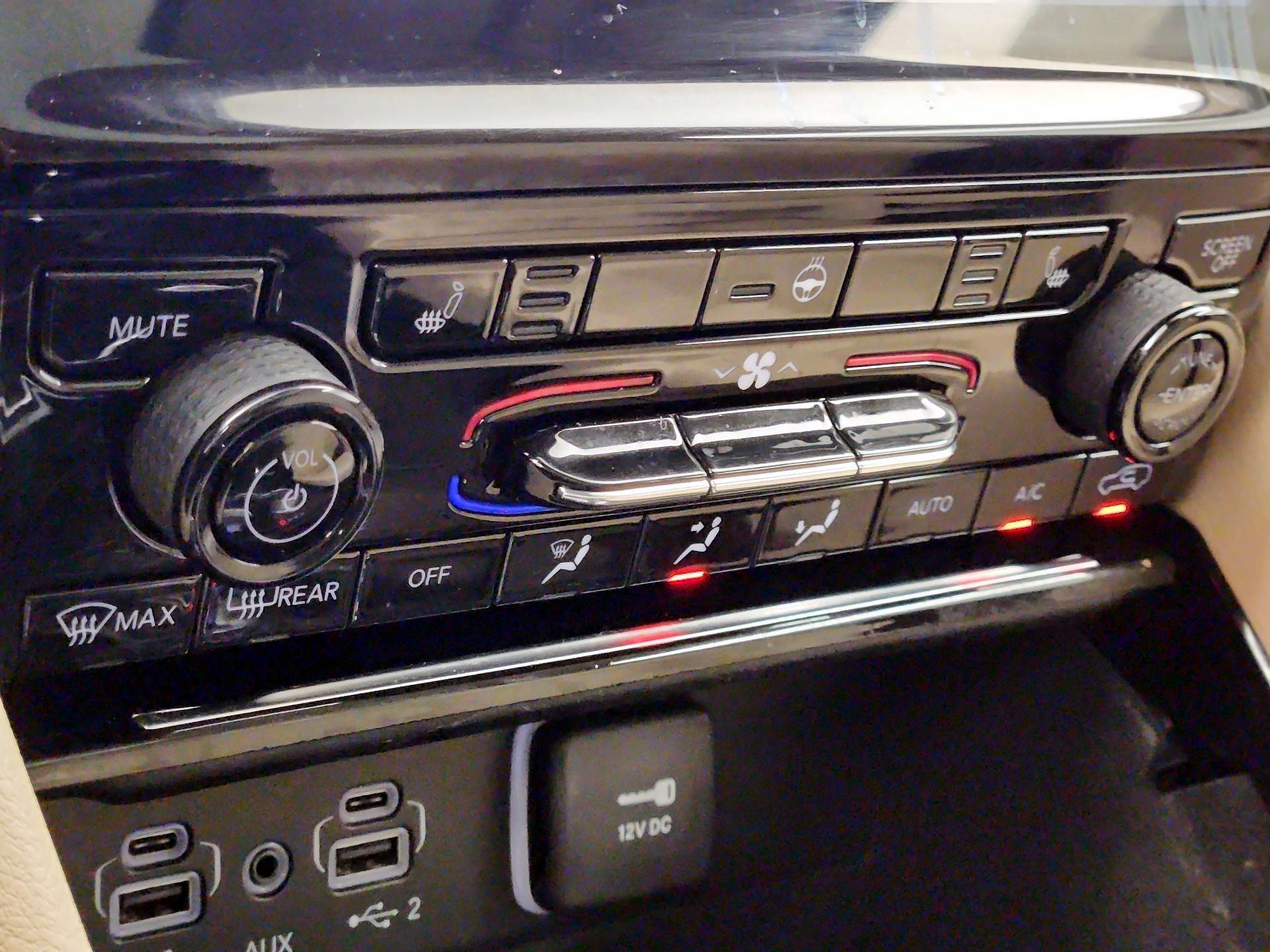 Thumbnail: 2021 Jeep Grand Cherokee L - 17