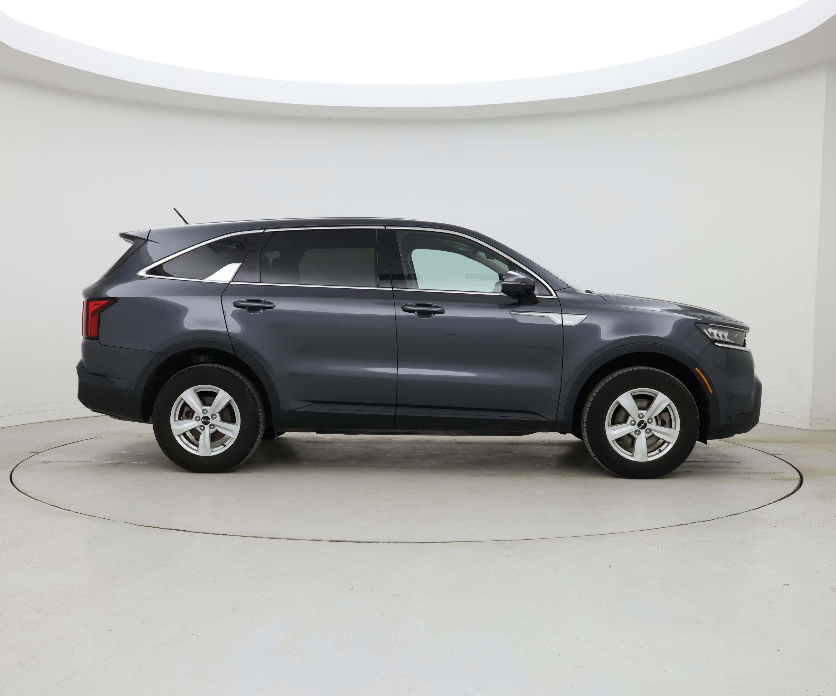 Thumbnail: 2022 Kia Sorento - 7