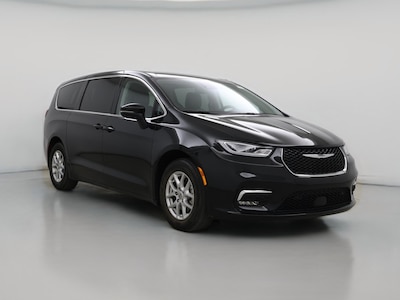 2023 Chrysler Pacifica Touring L -
                Indianapolis, IN