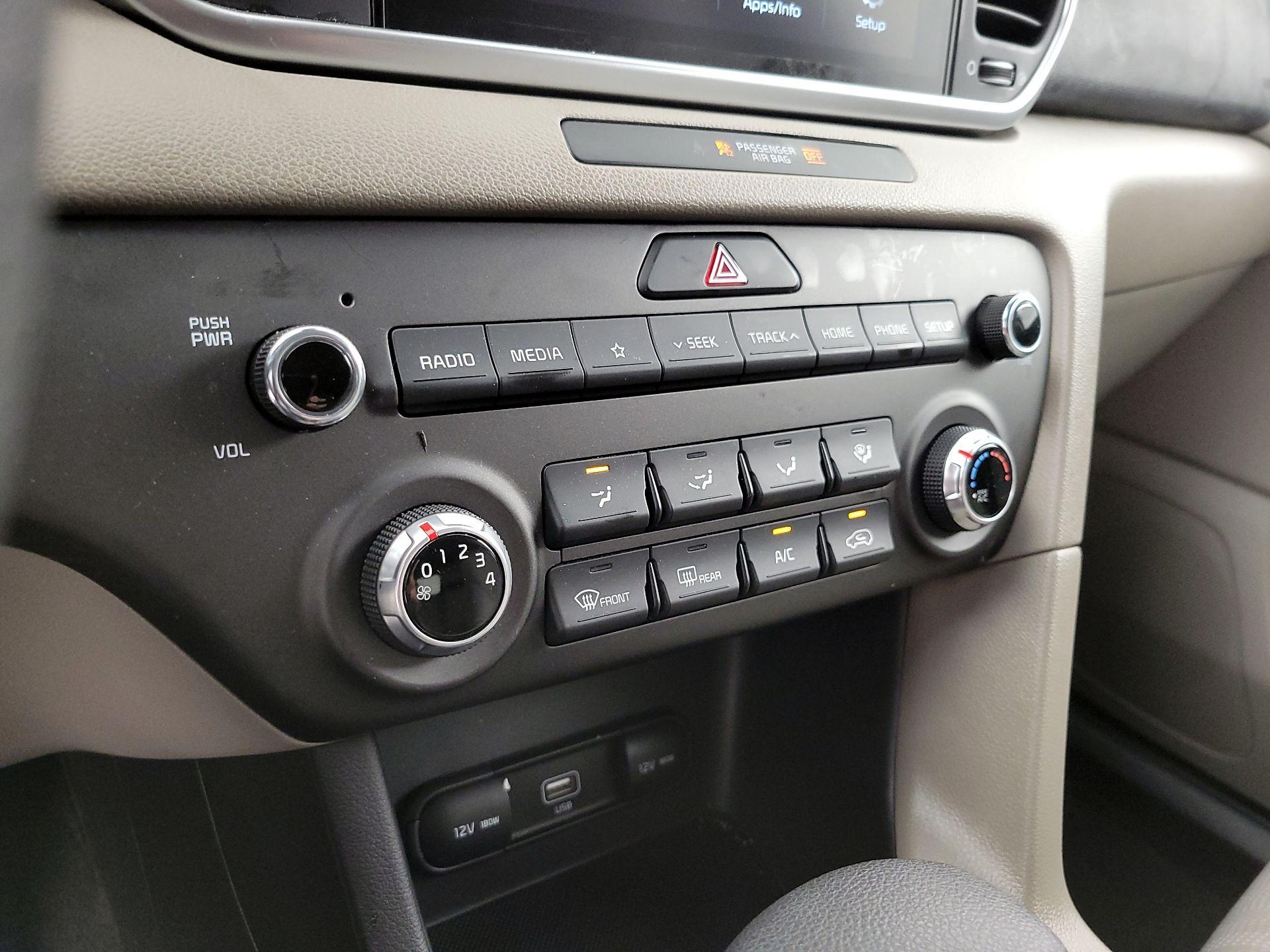 Thumbnail: 2021 Kia Sportage - 16