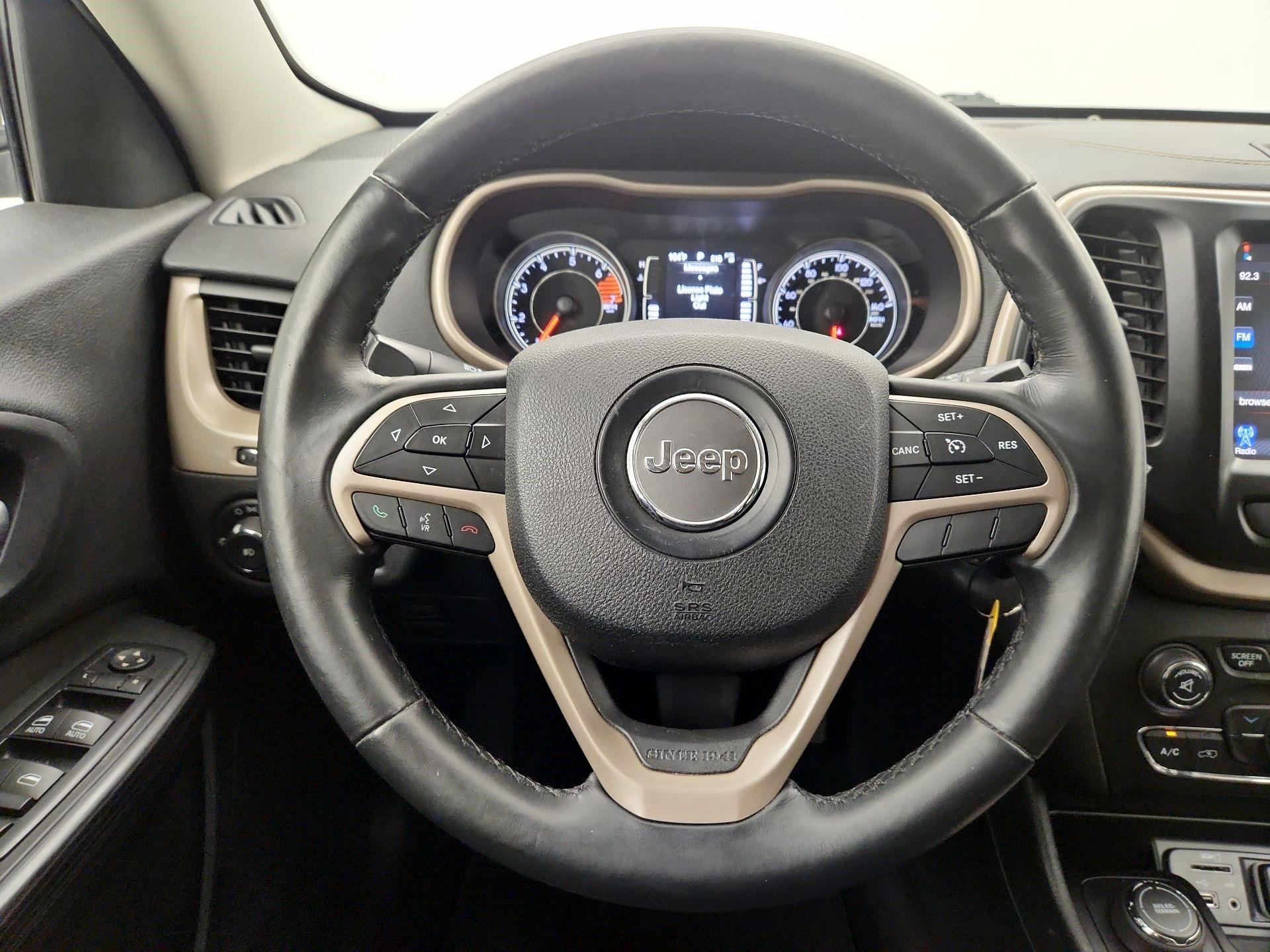 Thumbnail: 2016 Jeep Cherokee - 10