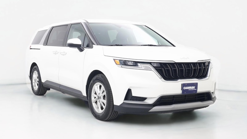 2022 Kia Carnival LXS Hero Image