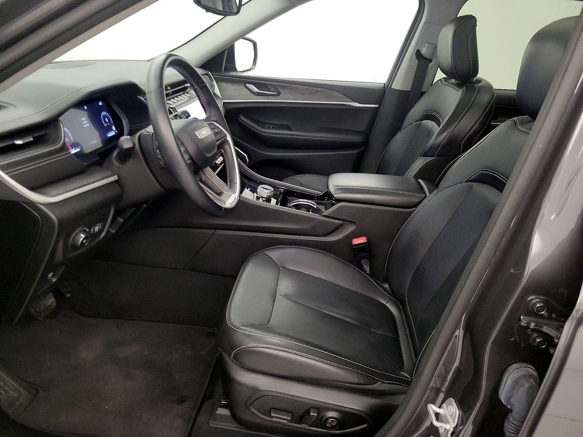 Thumbnail: 2022 Jeep Grand Cherokee L - 11