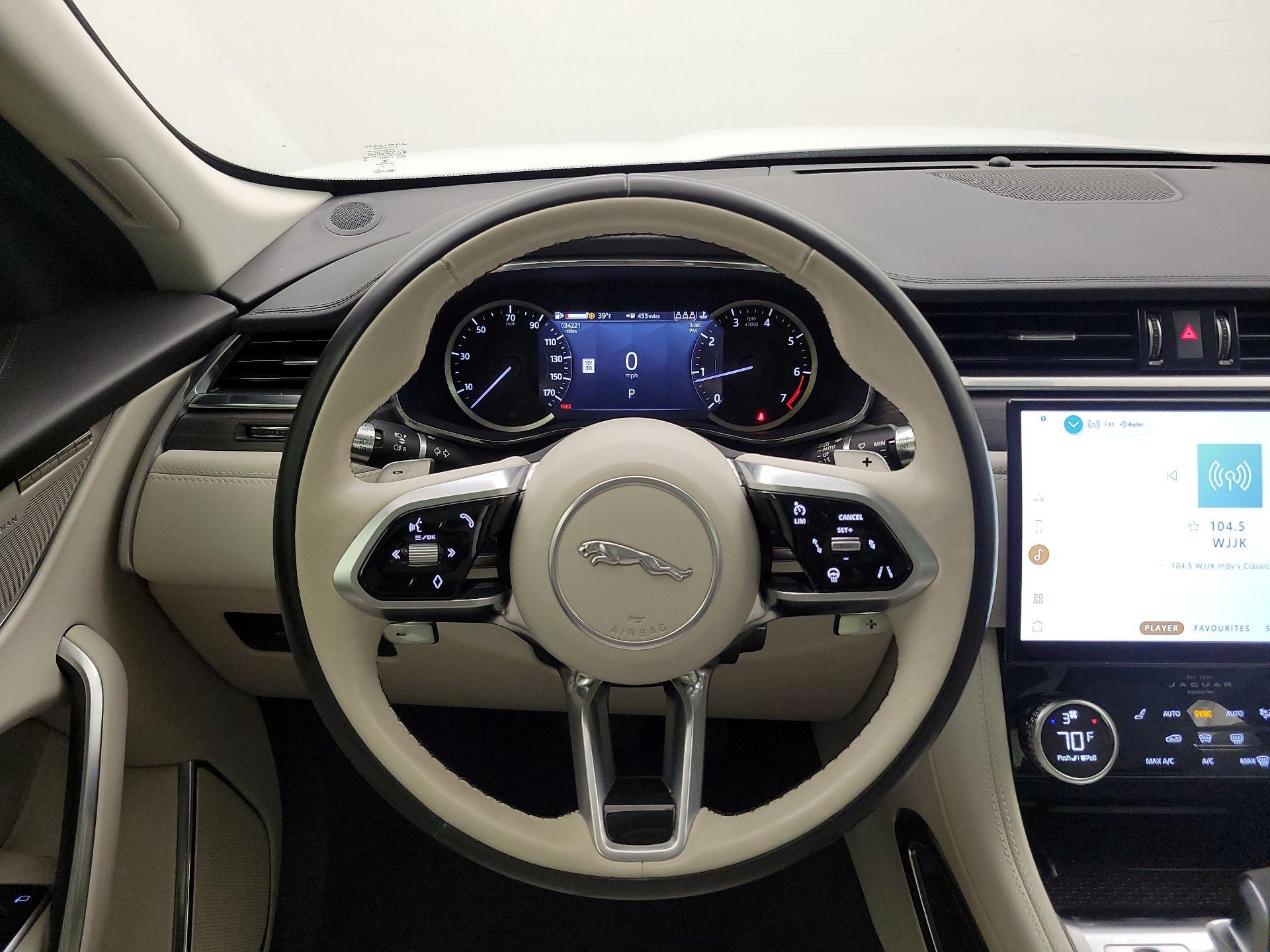 Thumbnail: 2023 Jaguar F-Pace - 10