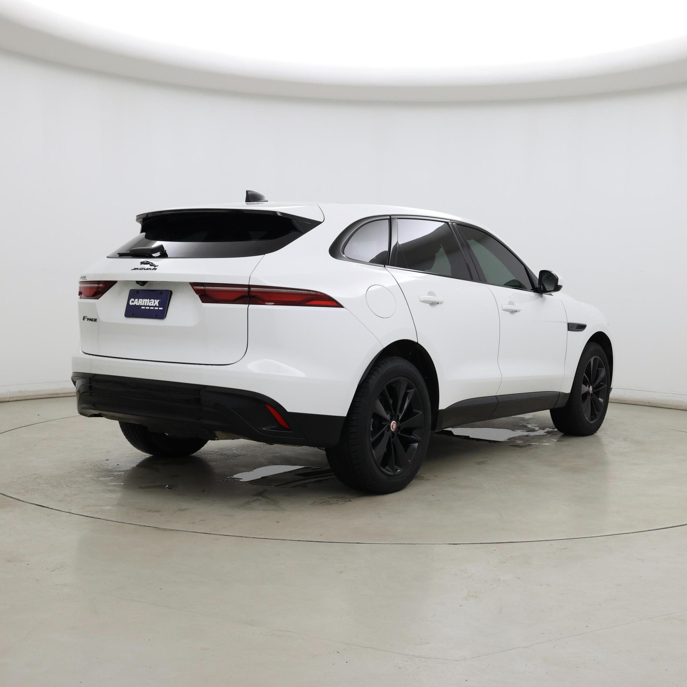 Thumbnail: 2023 Jaguar F-Pace - 8