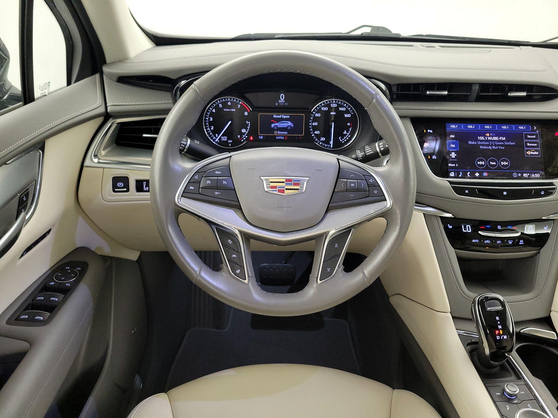 Thumbnail: 2021 Cadillac XT5 - 10