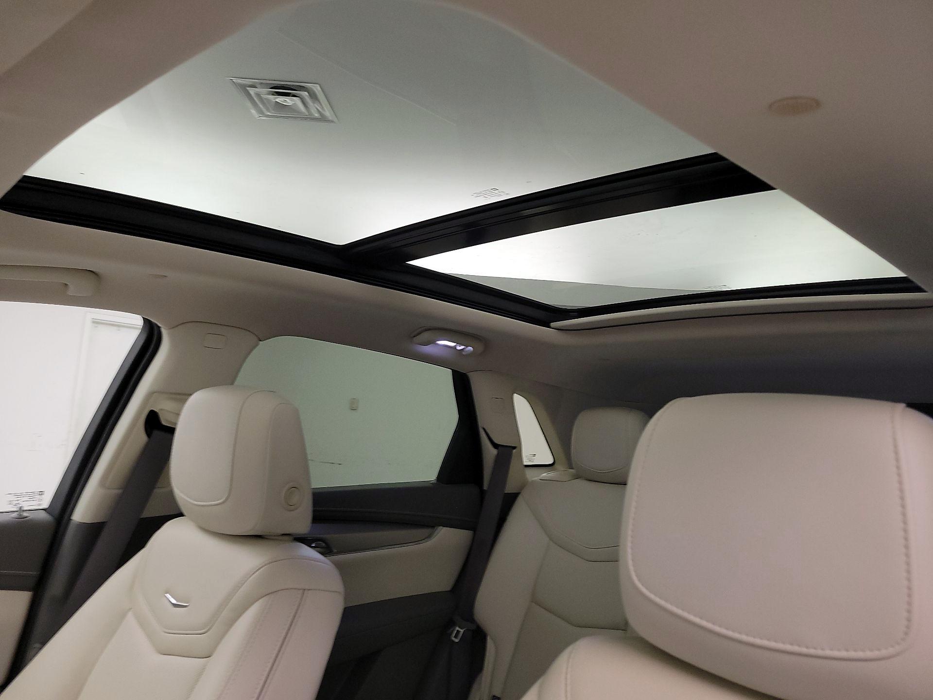 Thumbnail: 2021 Cadillac XT5 - 18