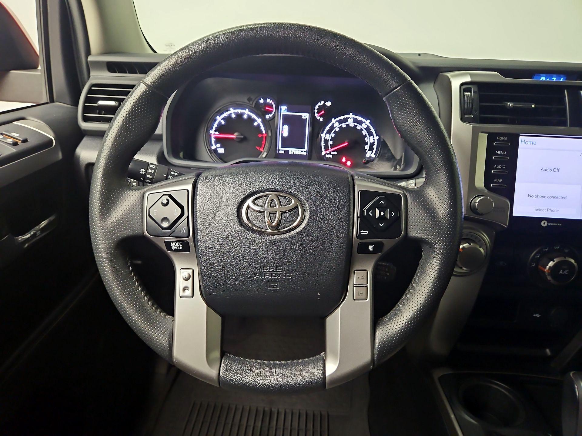 Thumbnail: 2023 Toyota 4Runner - 10