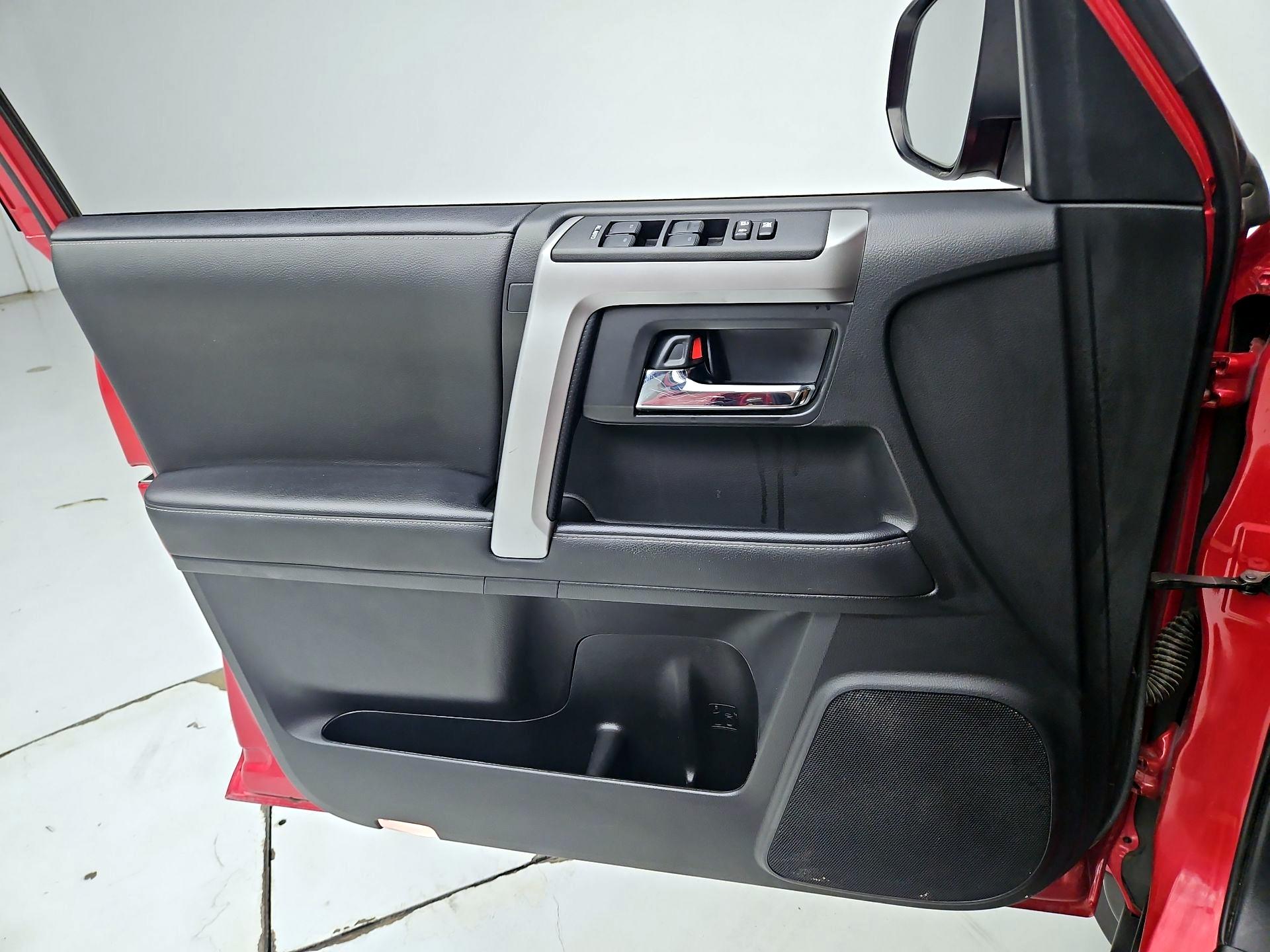 Thumbnail: 2023 Toyota 4Runner - 12