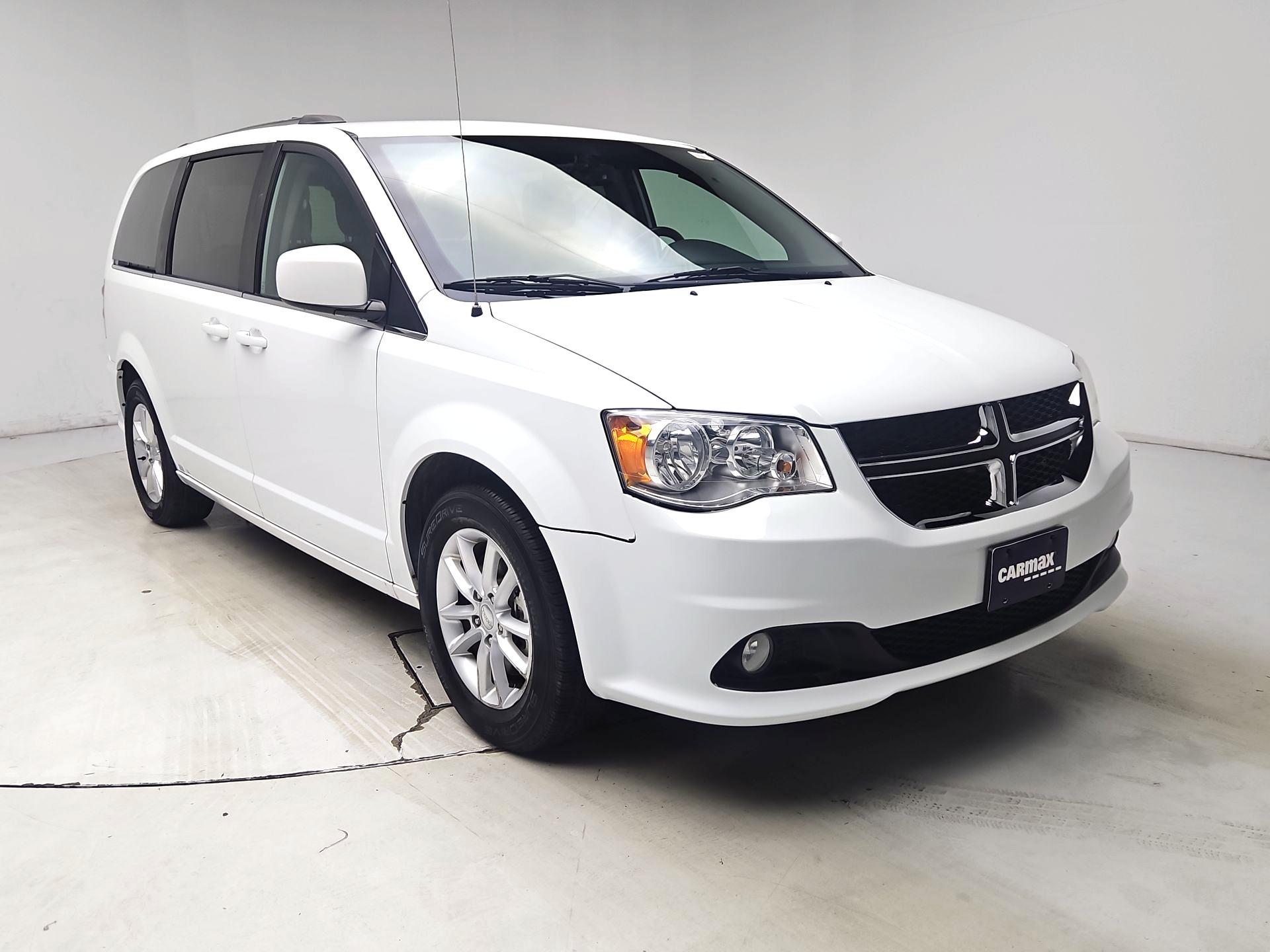 Thumbnail: 2018 Dodge Grand Caravan - 1
