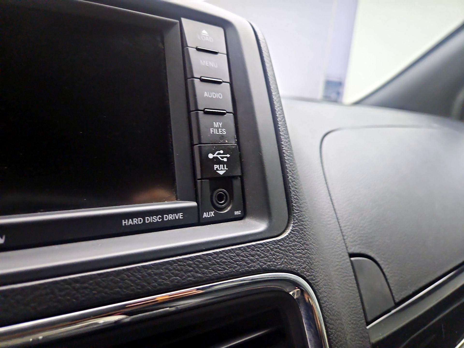 Thumbnail: 2018 Dodge Grand Caravan - 16