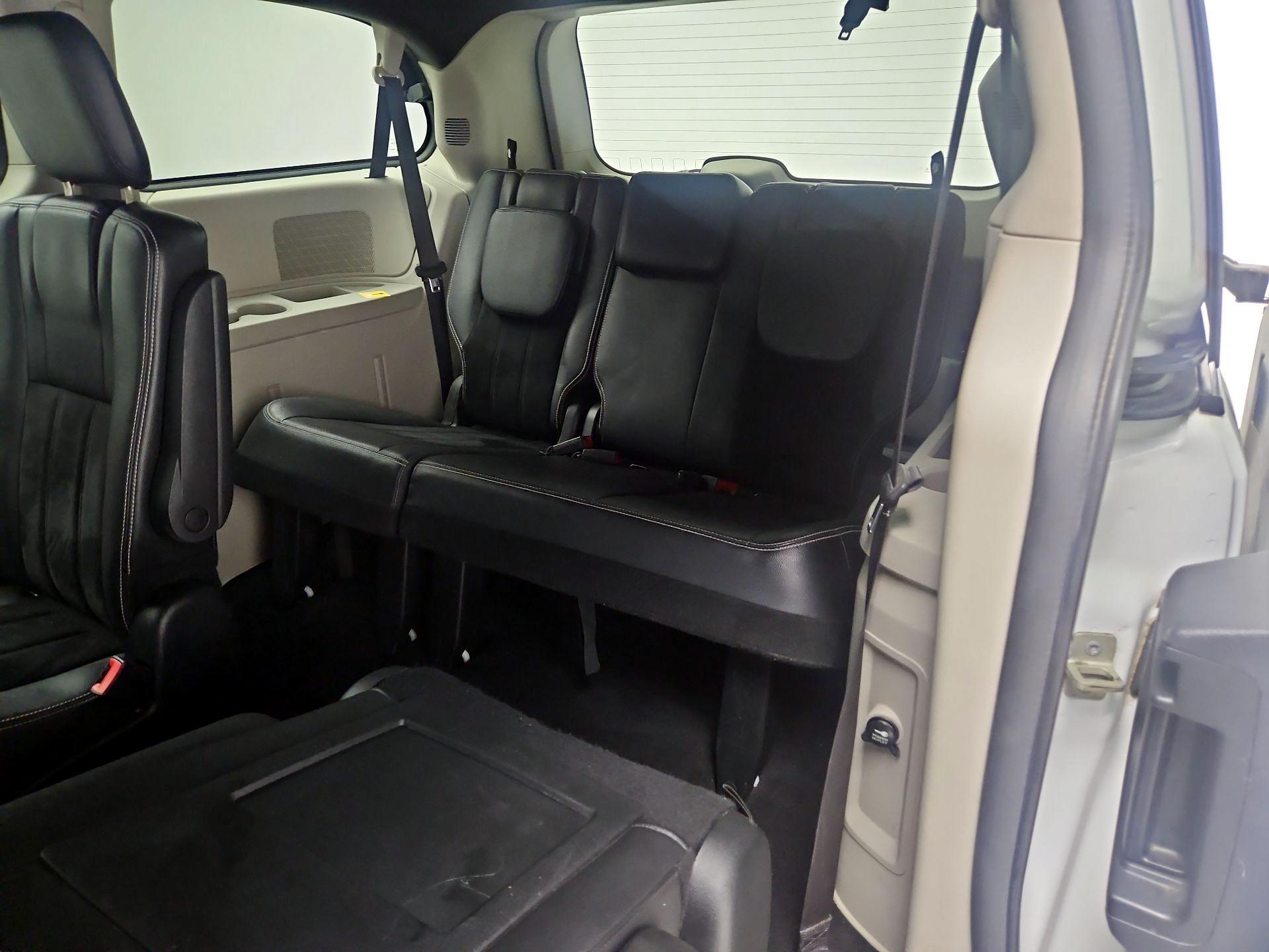 Thumbnail: 2018 Dodge Grand Caravan - 18