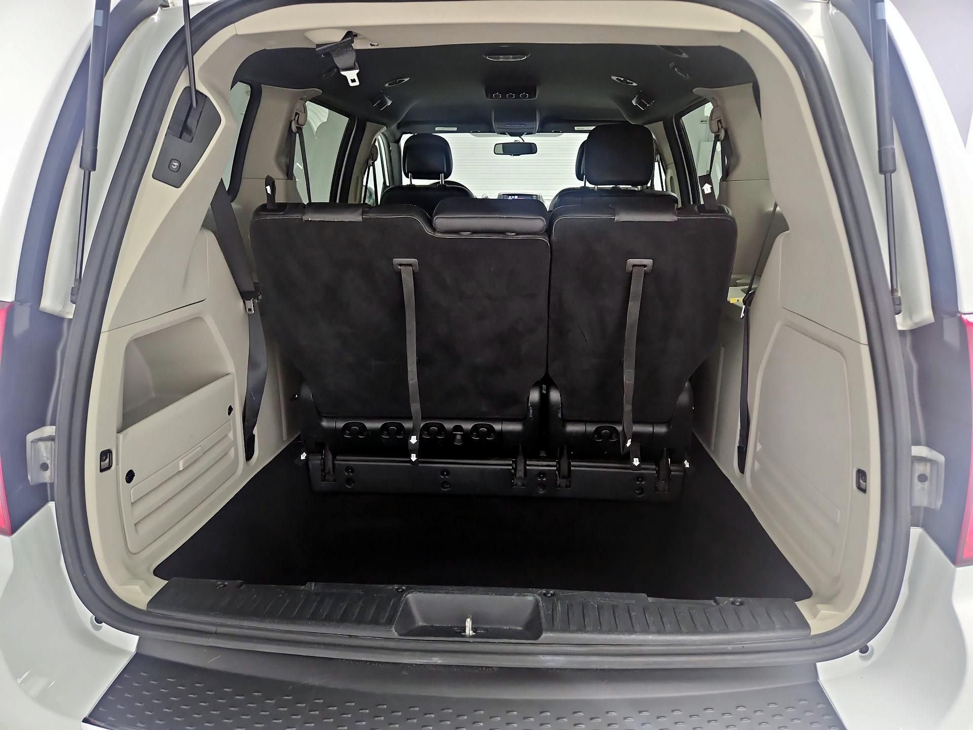 Thumbnail: 2018 Dodge Grand Caravan - 19
