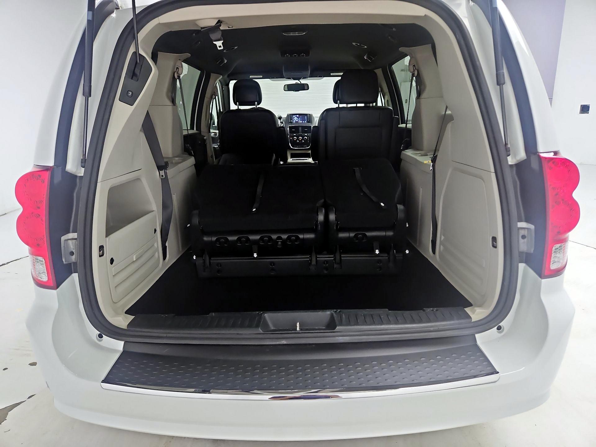 Thumbnail: 2018 Dodge Grand Caravan - 20