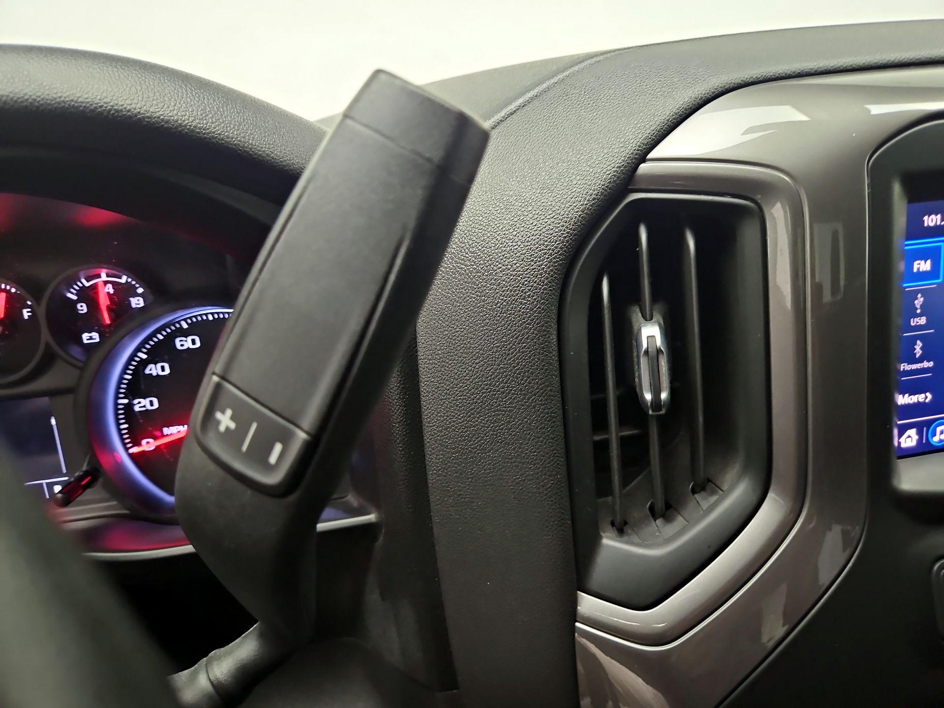 Thumbnail: 2021 Chevrolet Silverado 1500 - 17