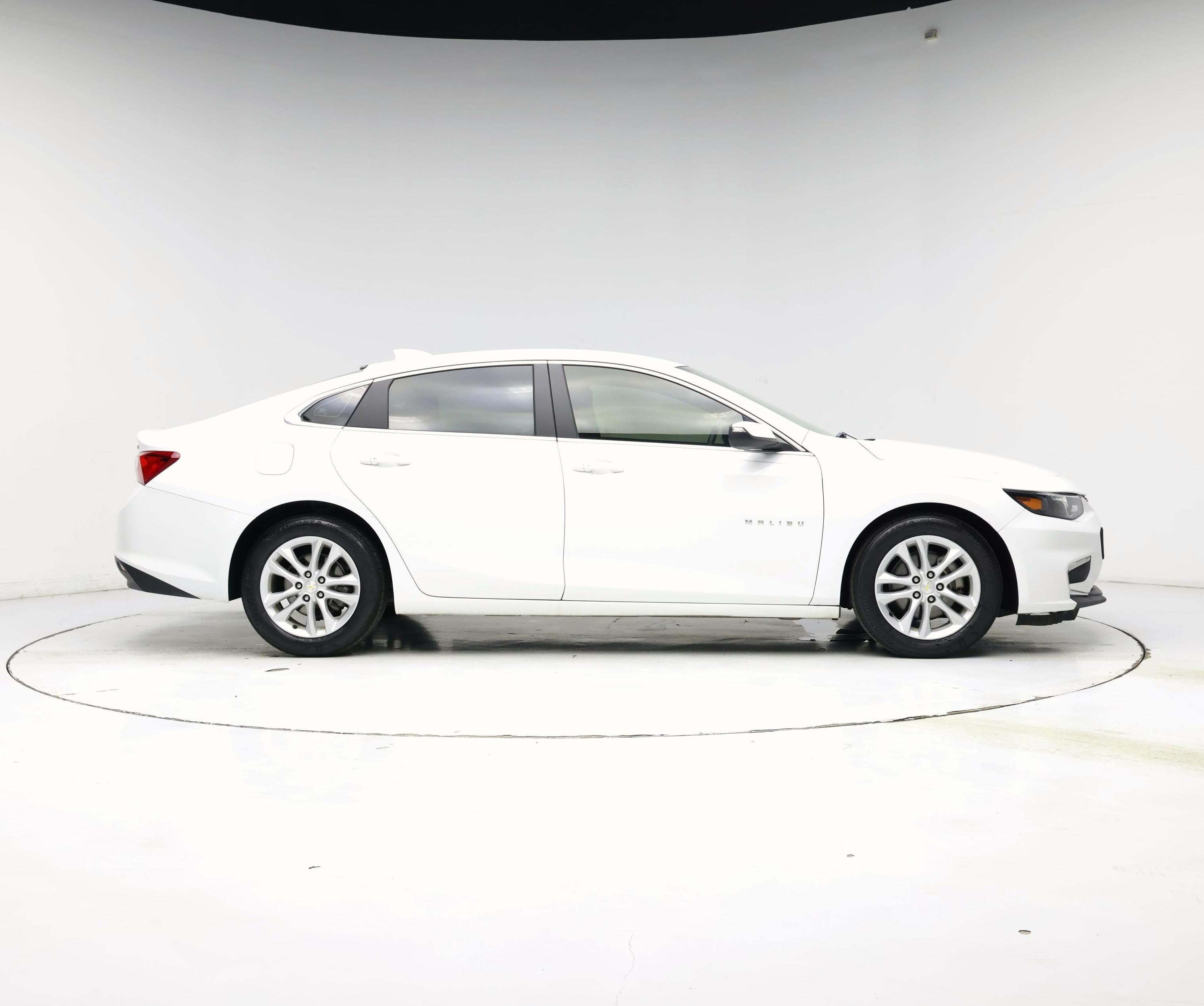 Thumbnail: 2016 Chevrolet Malibu - 7
